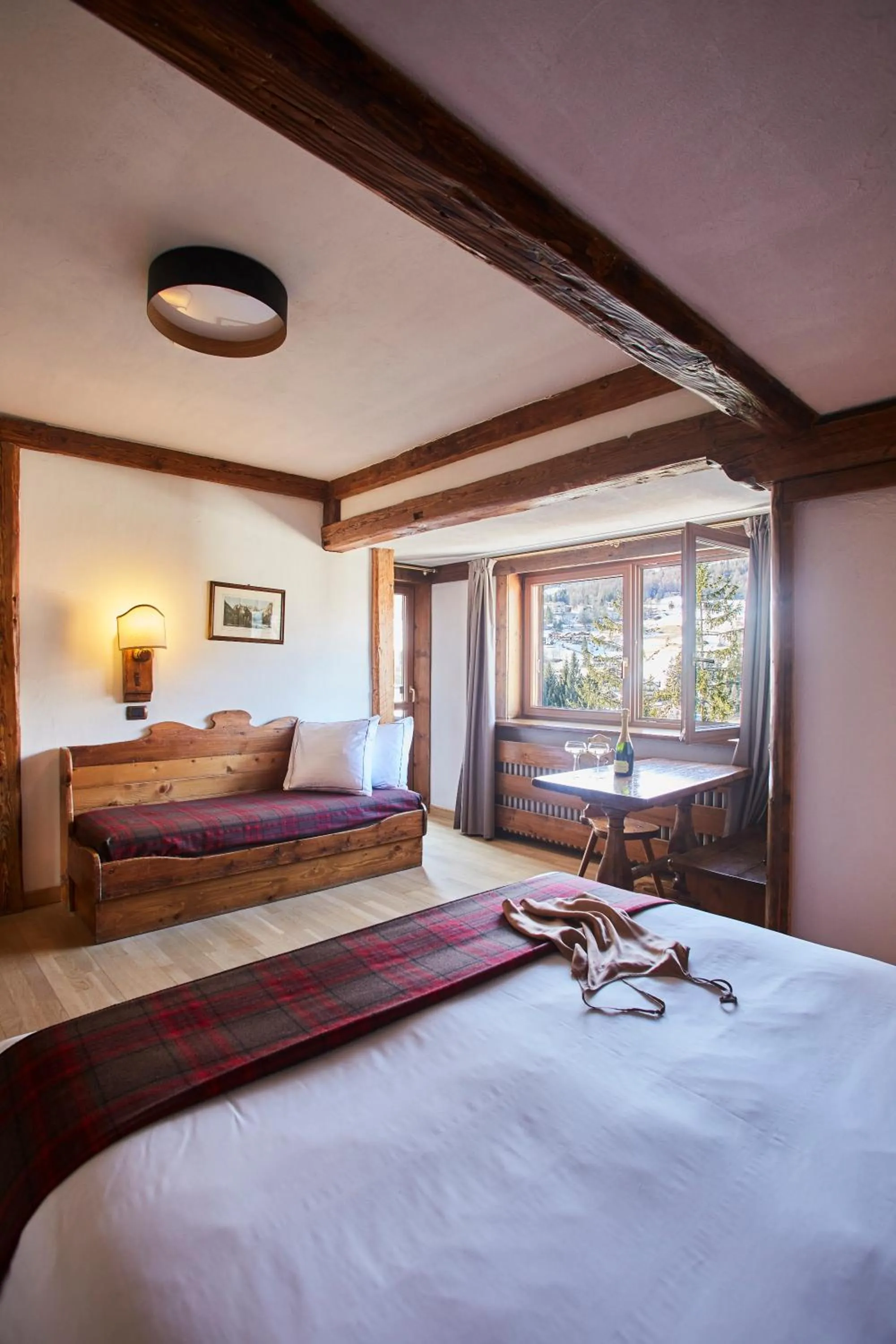 Living room, Bed in Hotel Europa