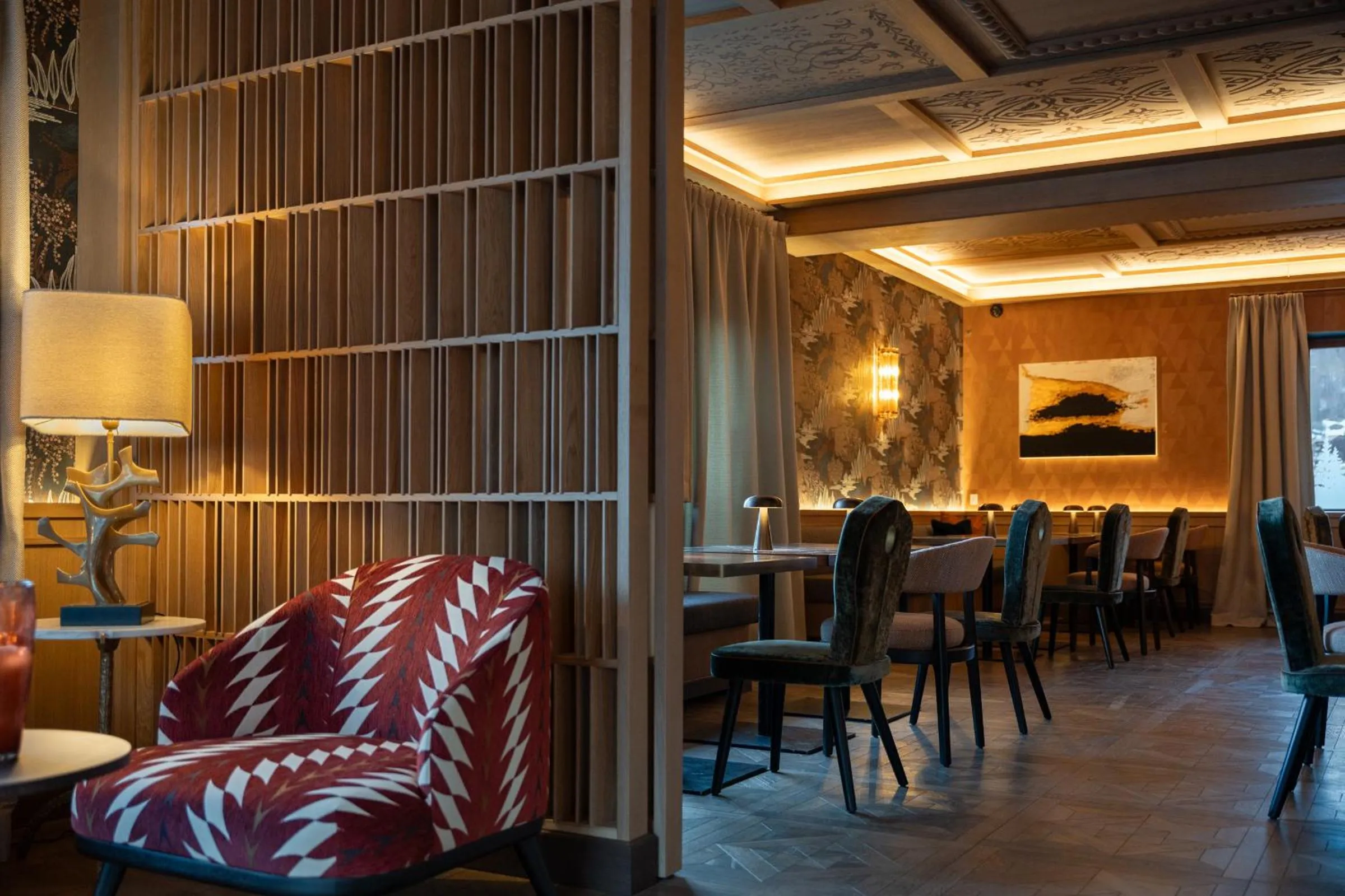 Restaurant/places to eat in Eight Cortina