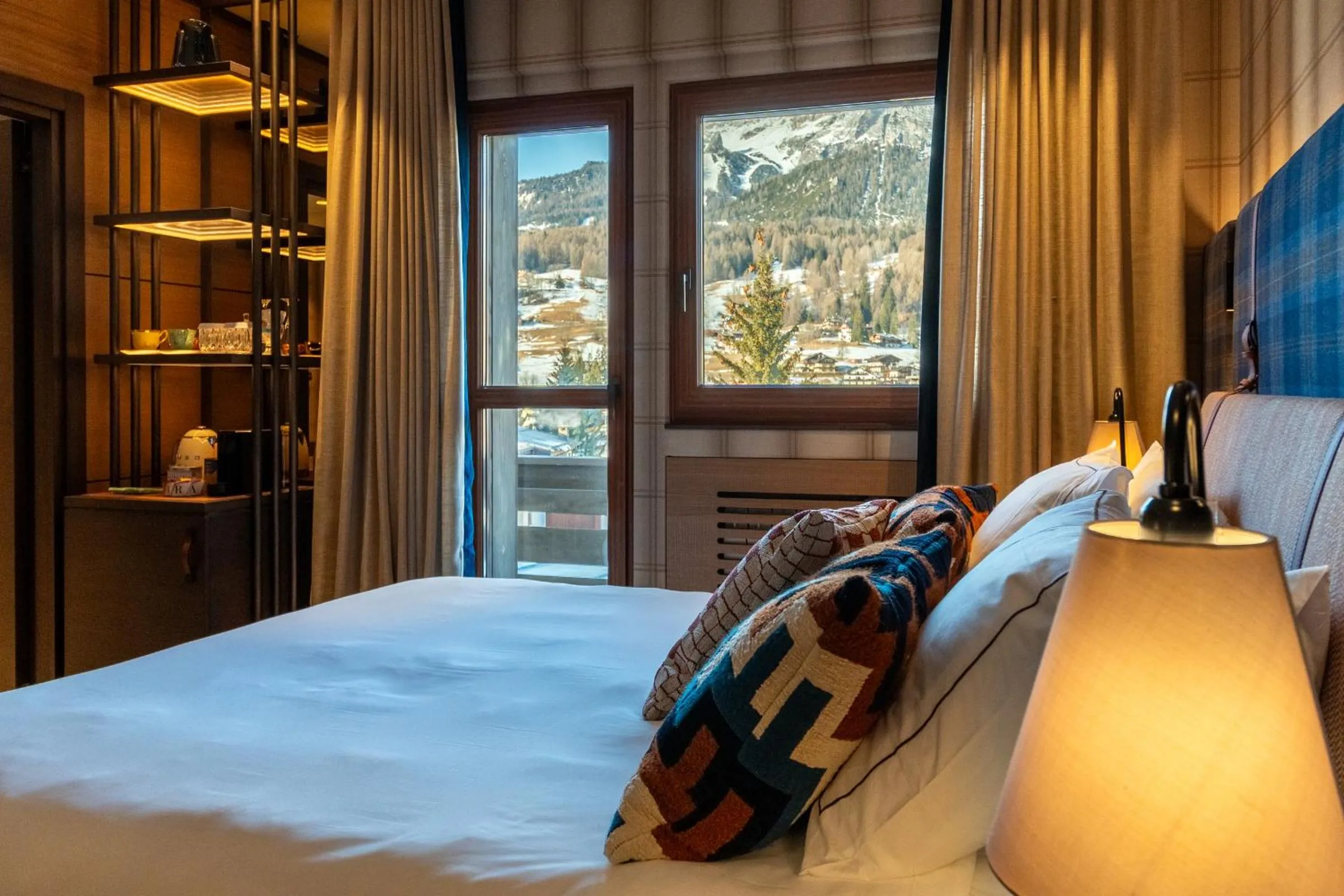 Bed in Eight Cortina