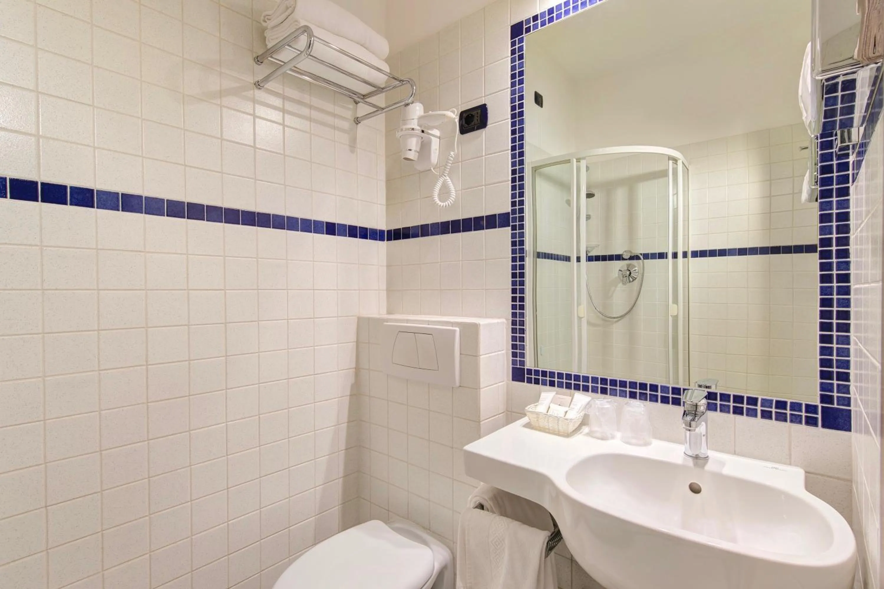 Bathroom in Hotel San Giusto