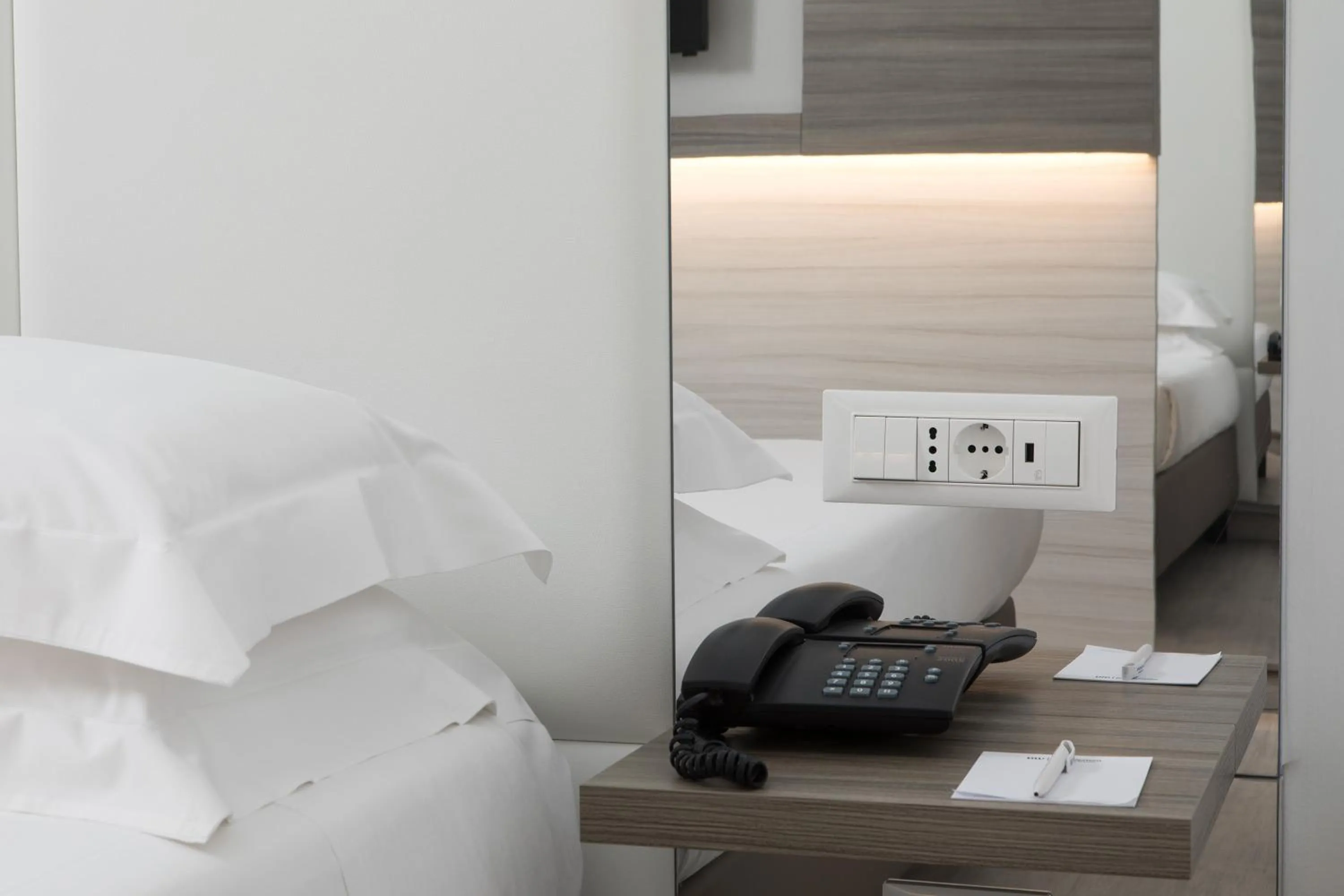 Decorative detail, Bed in Hotel San Giusto