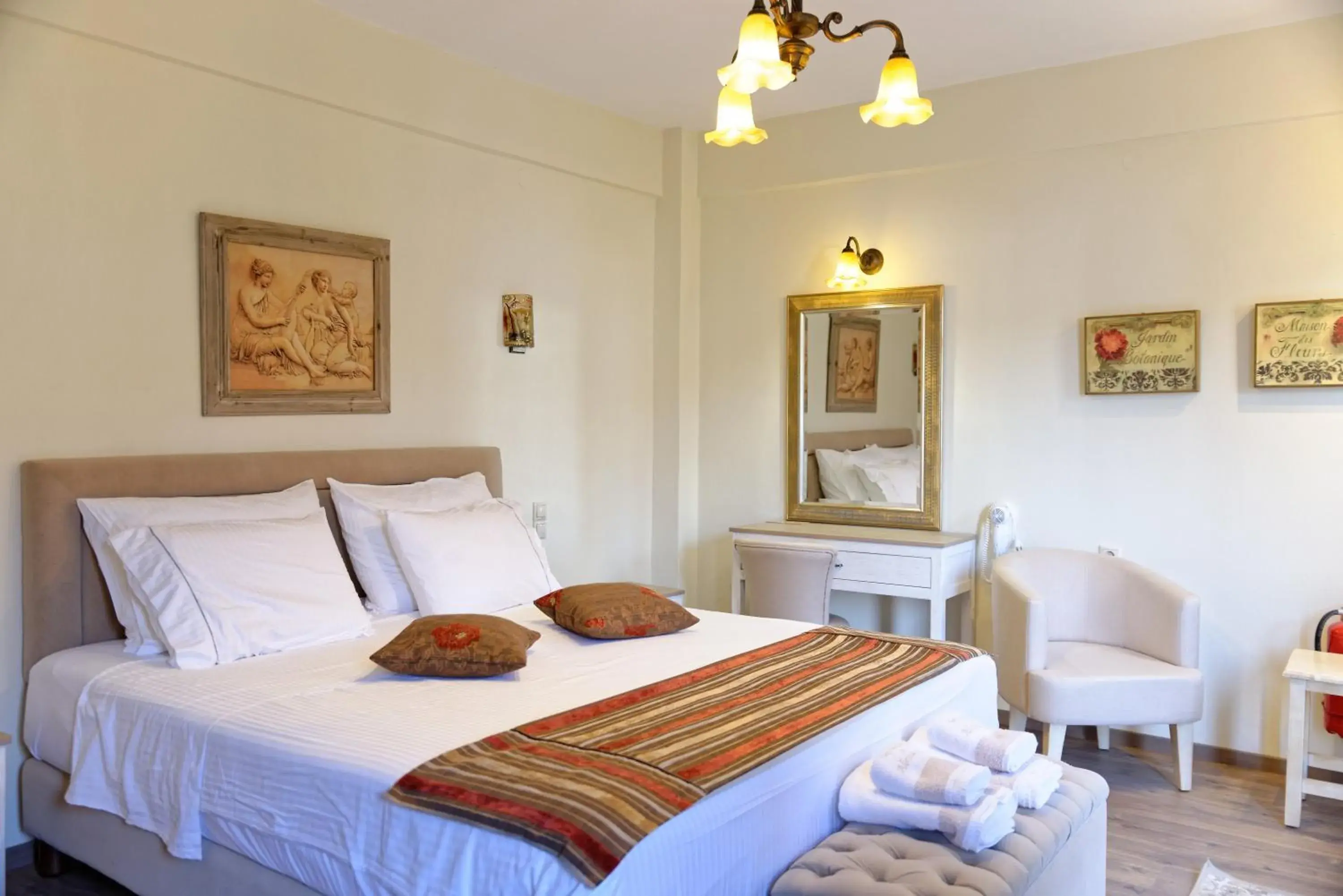 Double Room in Alexandra Hotel Double Room in Alexandra Hotel