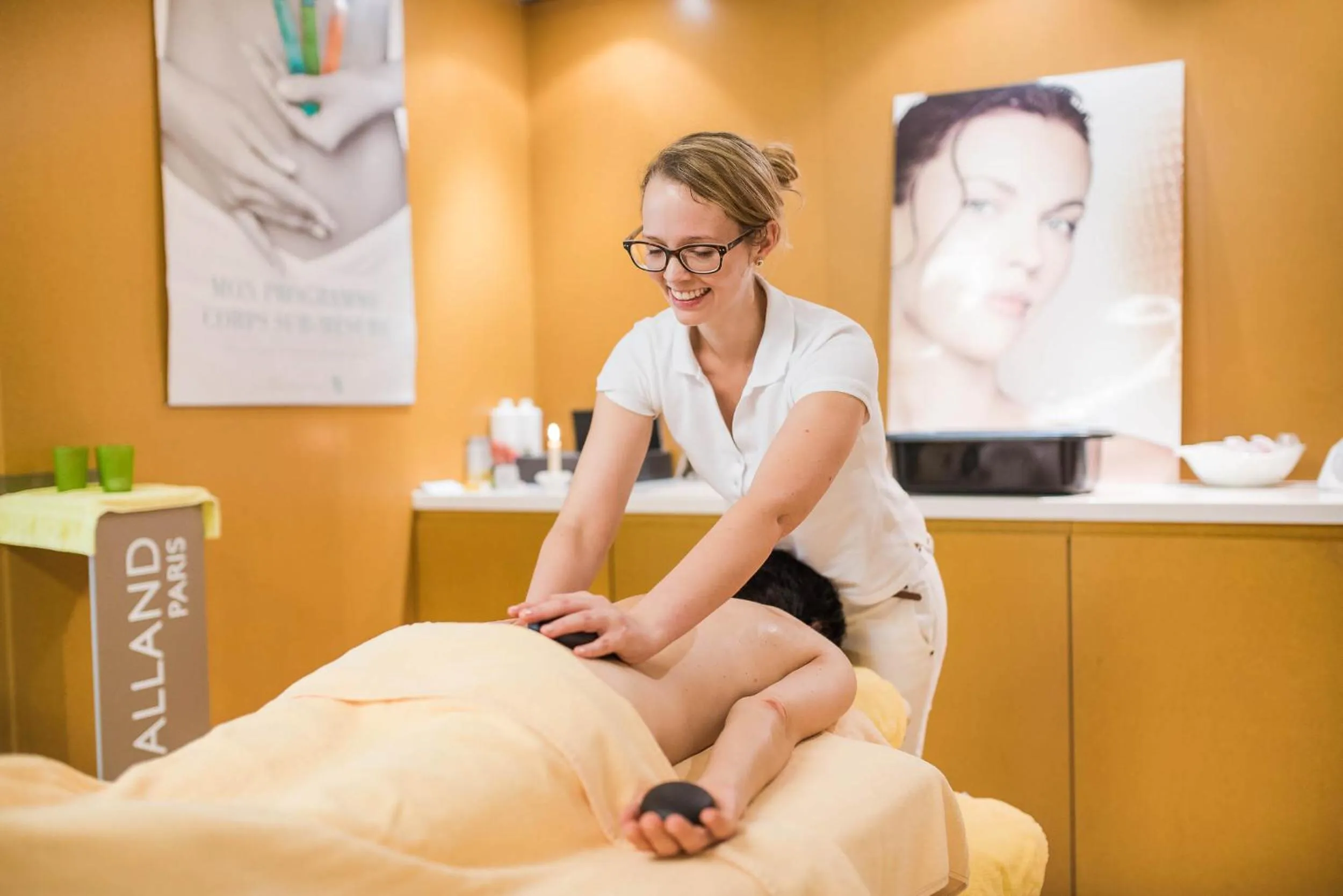 Massage in Parkhotel Marlena - Adults Only