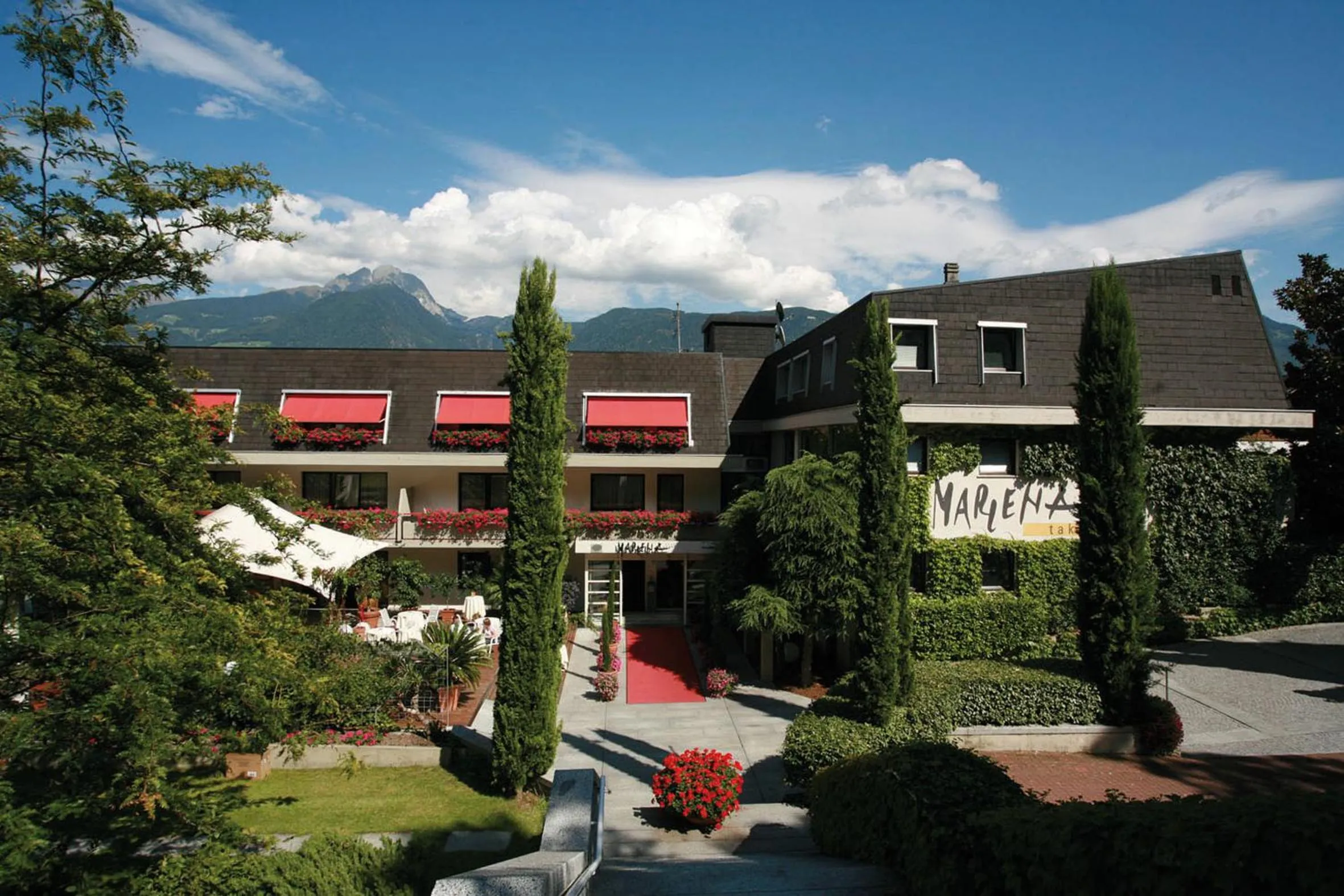 Facade/entrance in Parkhotel Marlena - Adults Only