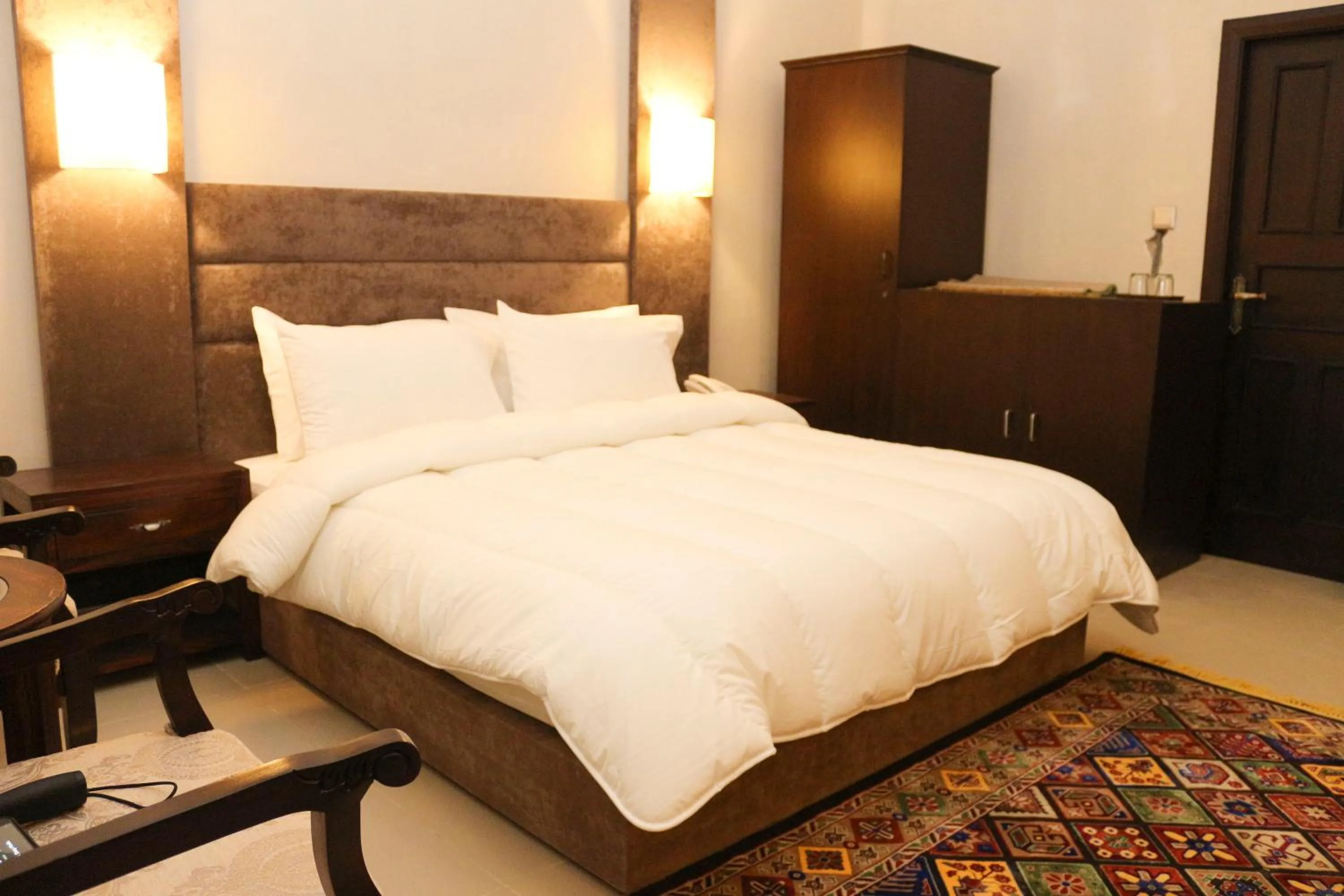 Bed in Shelton Rezidor Swat