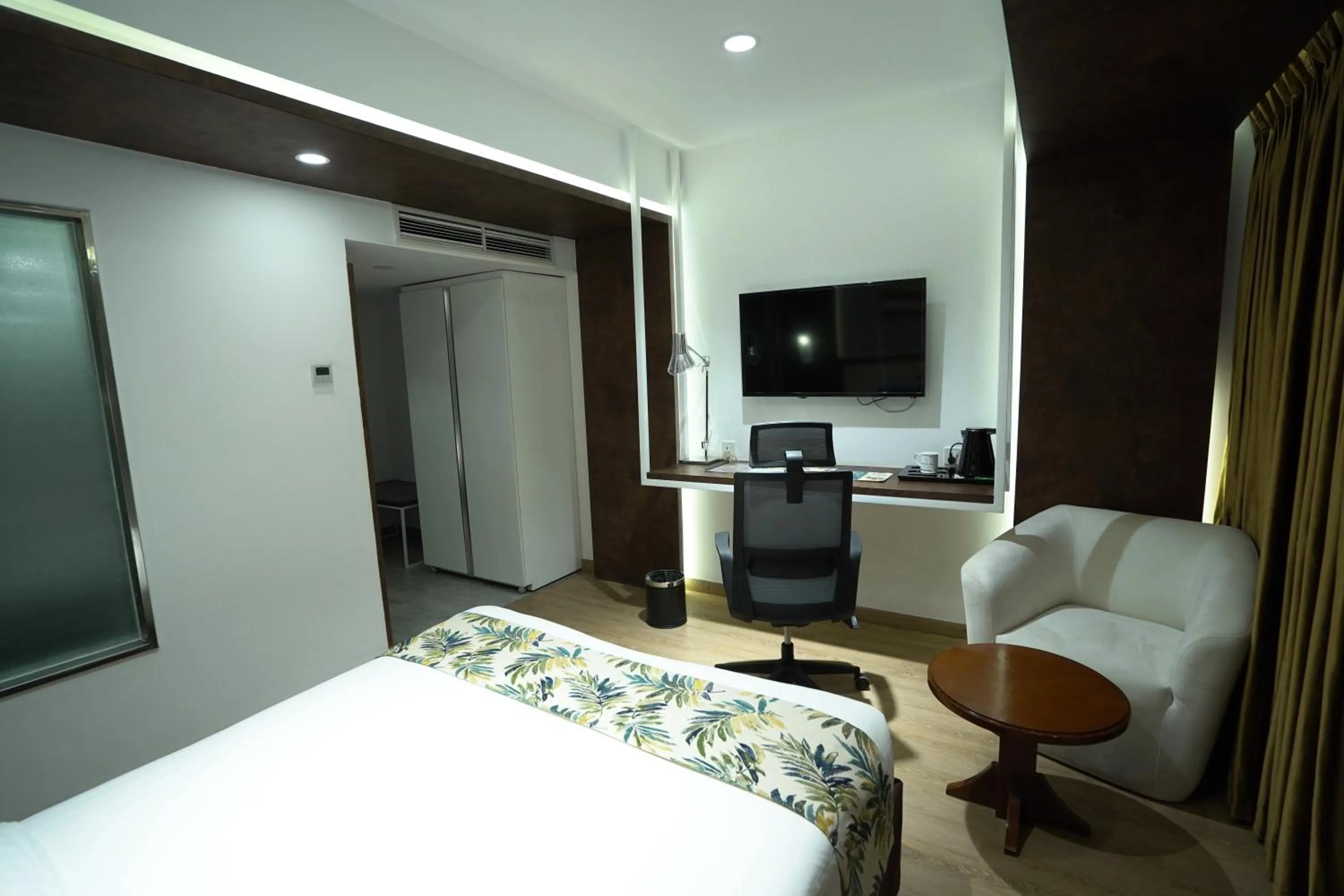 Bed in Grand River View Hotel - Rajshahi