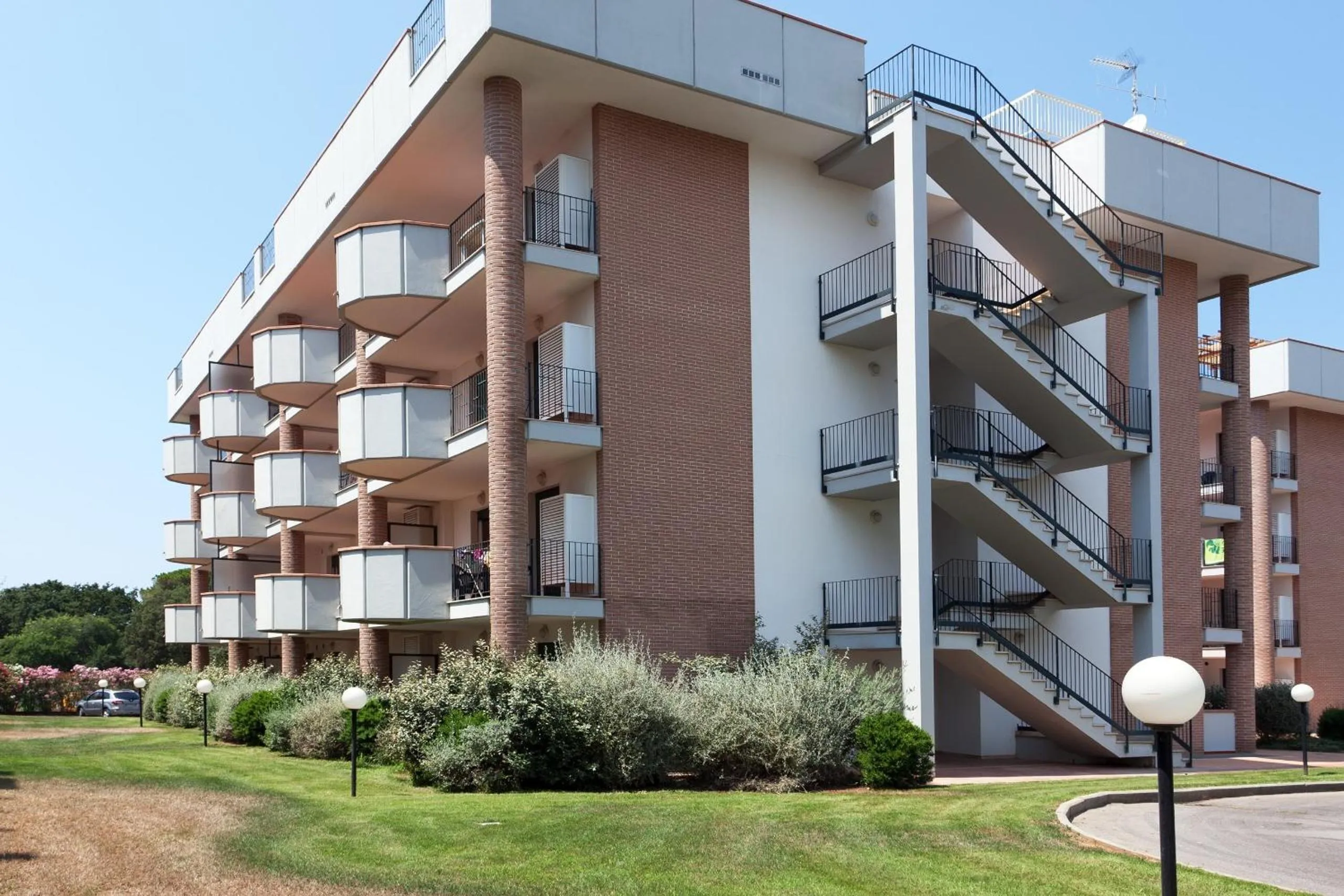 Property building in Le Residenze di Santa Costanza - Le Dimore