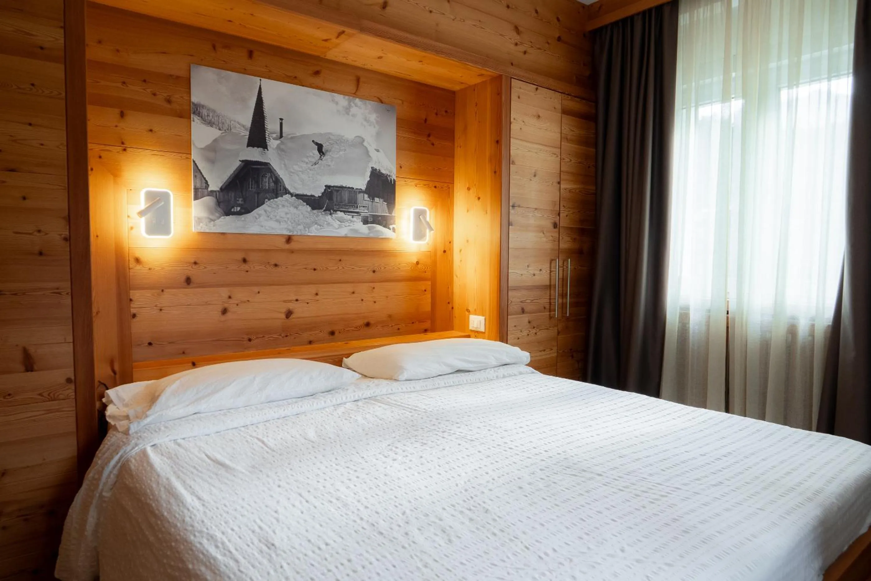 Bed in Hotel Garni Arnica ***S