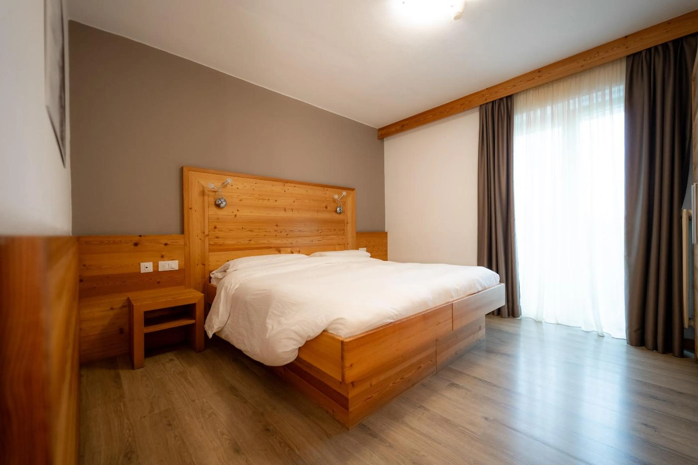 Bed in Hotel Garni Arnica ***S