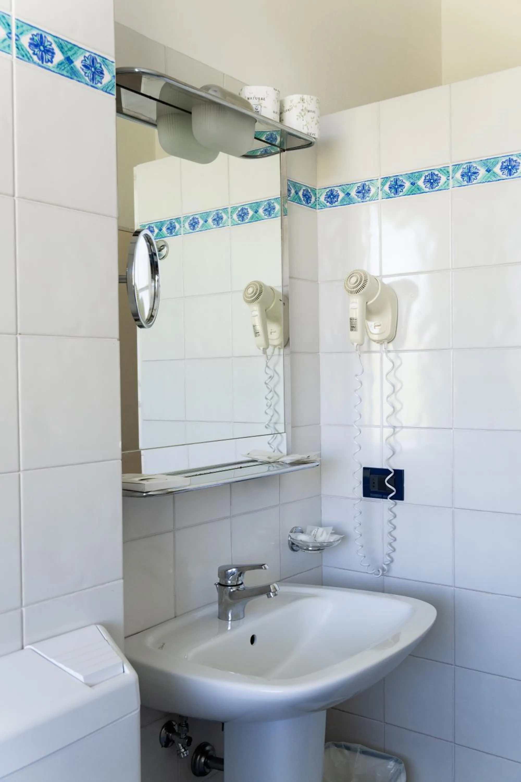 Bathroom in Hotel Corallo