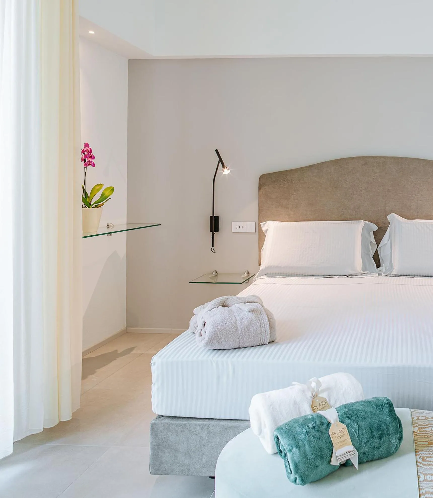 Bedroom, Bed in Hotel Corallo