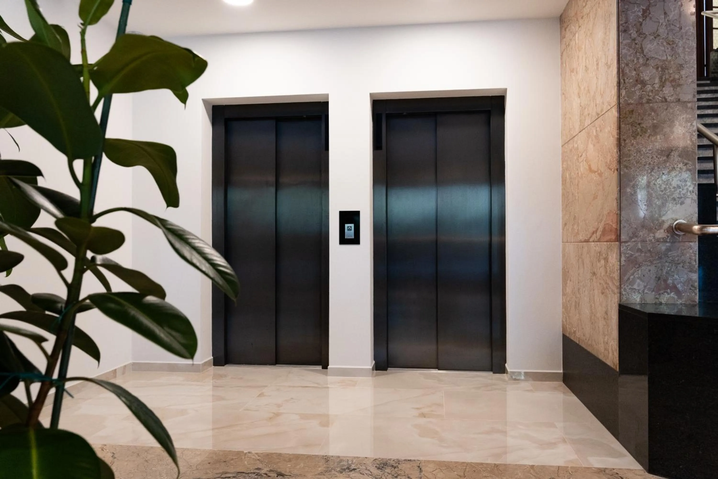 elevator in Hotel Corallo