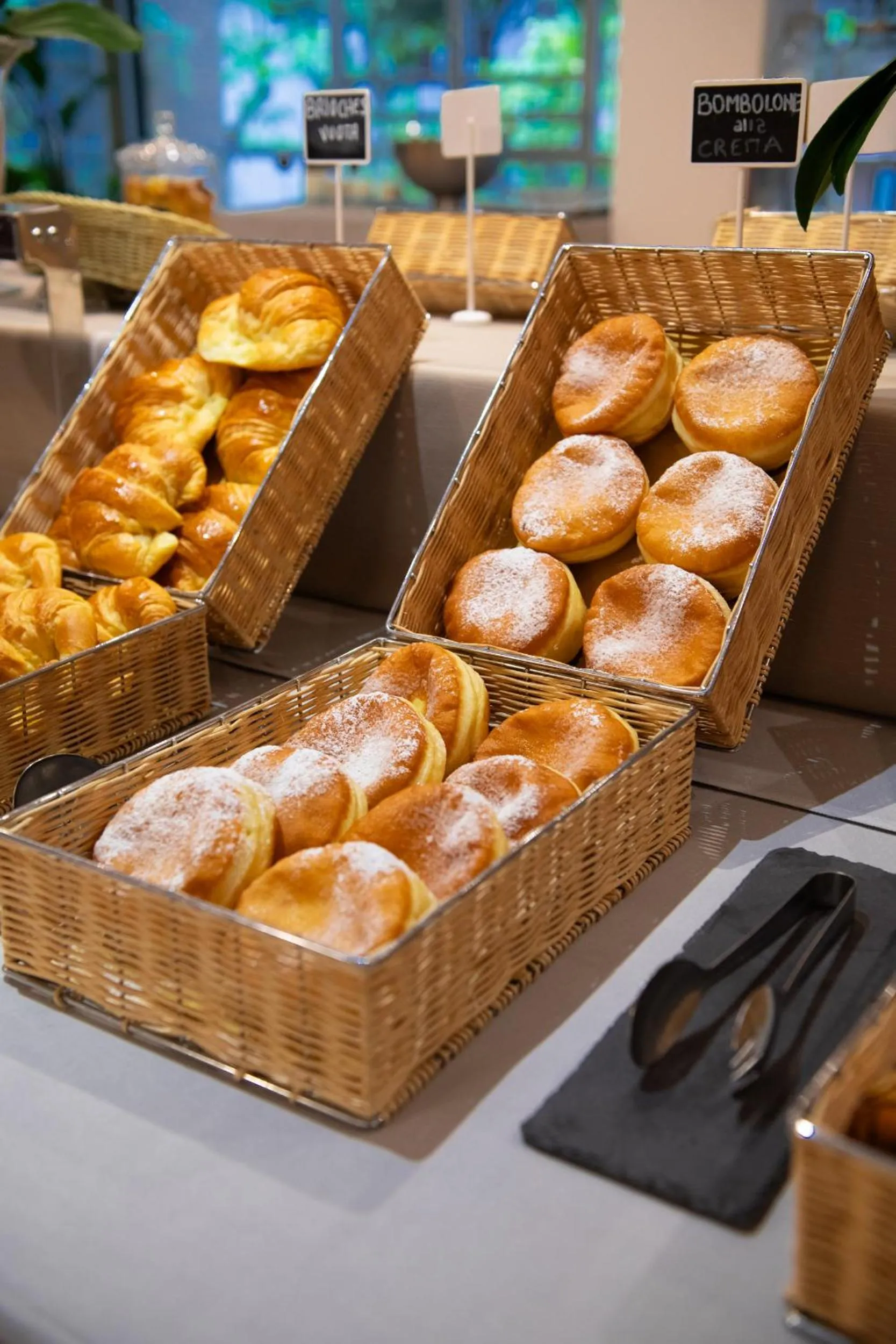Breakfast in Hotel Corallo
