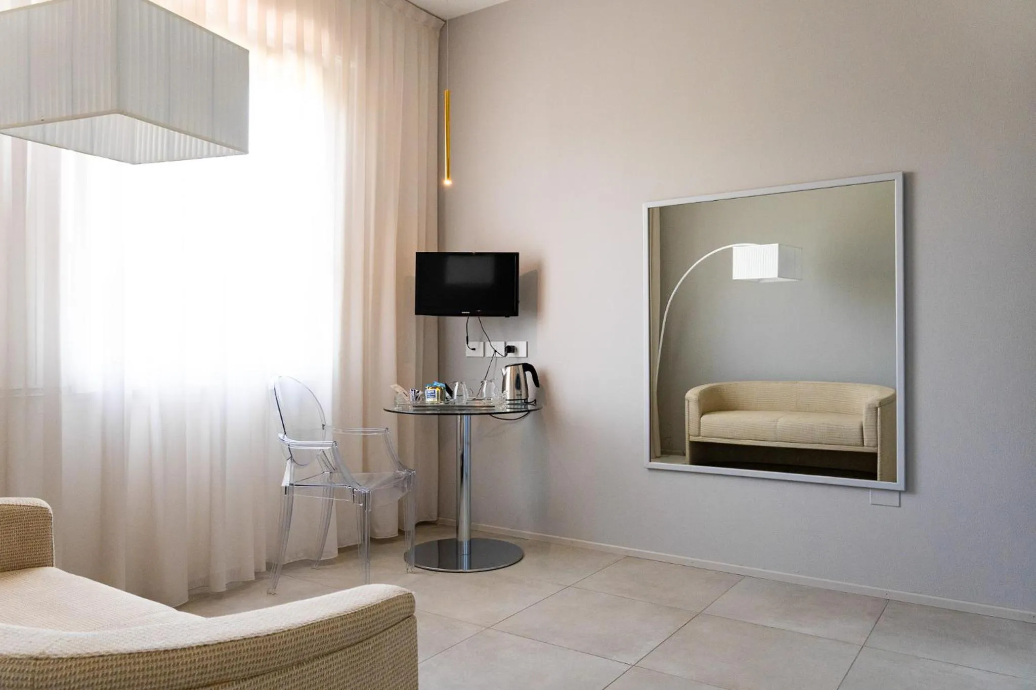 TV and multimedia, Bed in Hotel Corallo