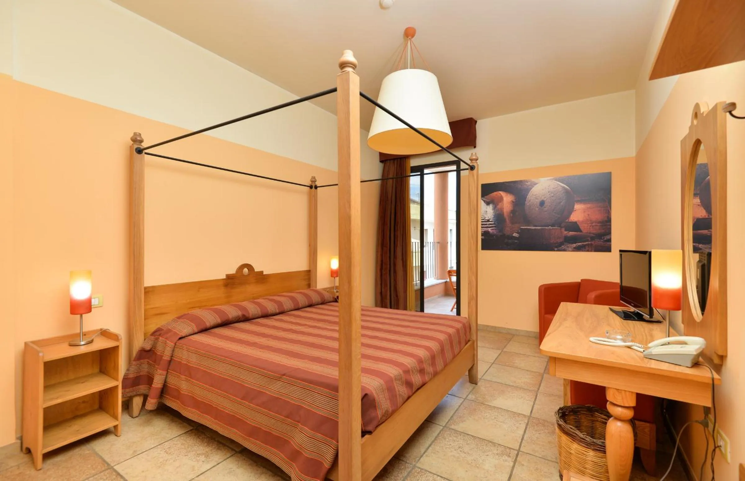 TV and multimedia in Il Tabacchificio Hotel