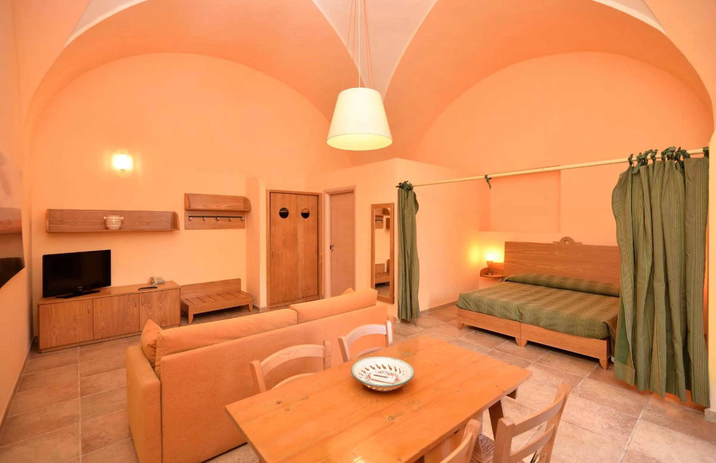 TV and multimedia in Il Tabacchificio Hotel