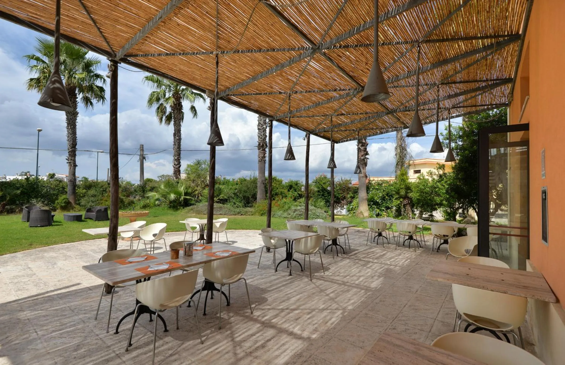 Patio in Il Tabacchificio Hotel