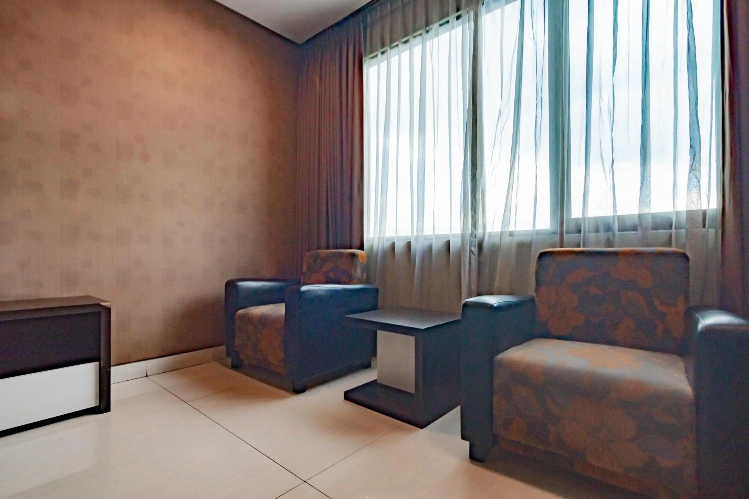 Bedroom in Urbanview Hotel Newton Riau Bandung by RedDoorz