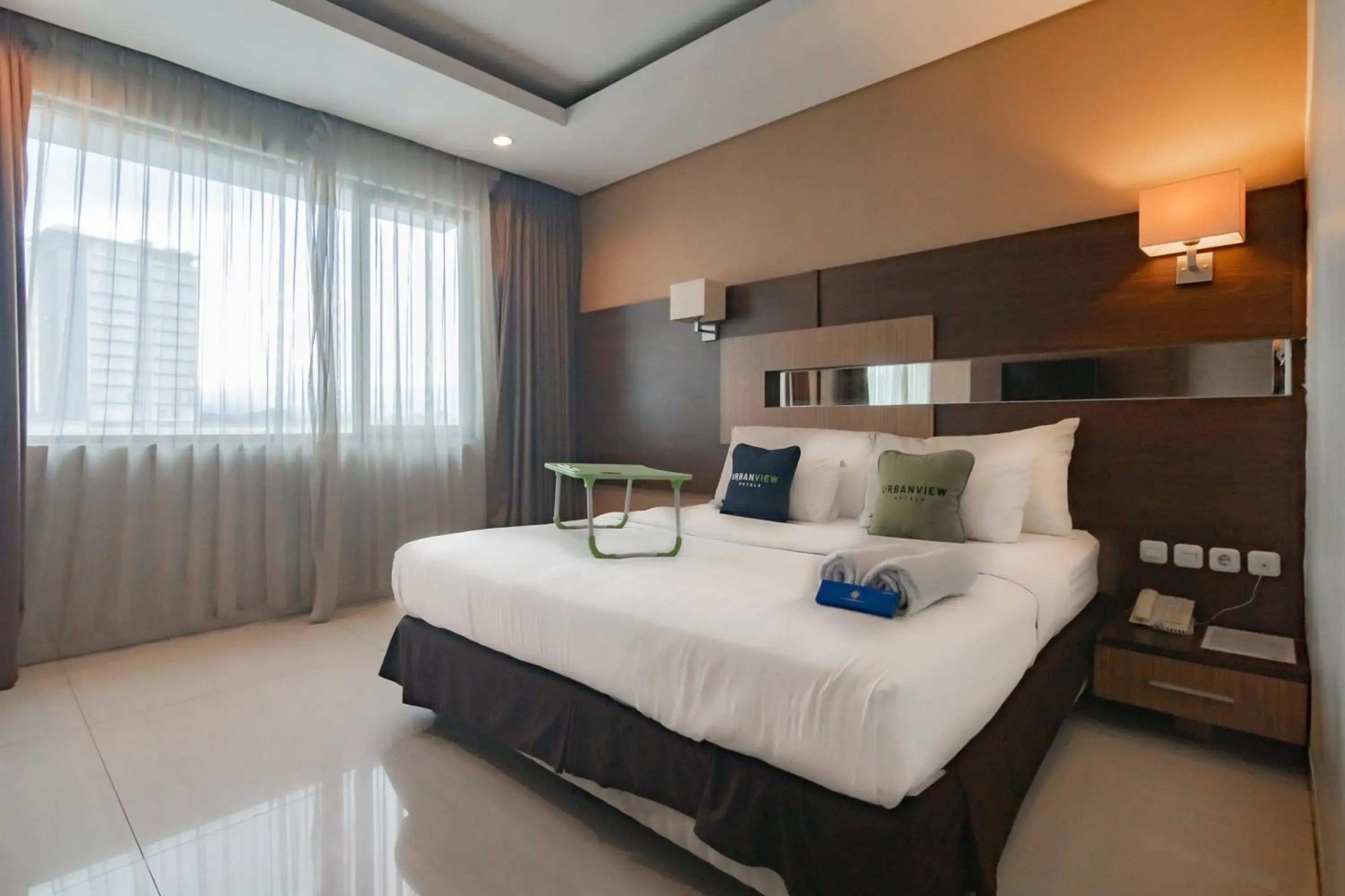 Standard Double Room in Urbanview Hotel Newton Riau Bandung by RedDoorz Standard Double Room in Urbanview Hotel Newton Riau Bandung by RedDoorz
