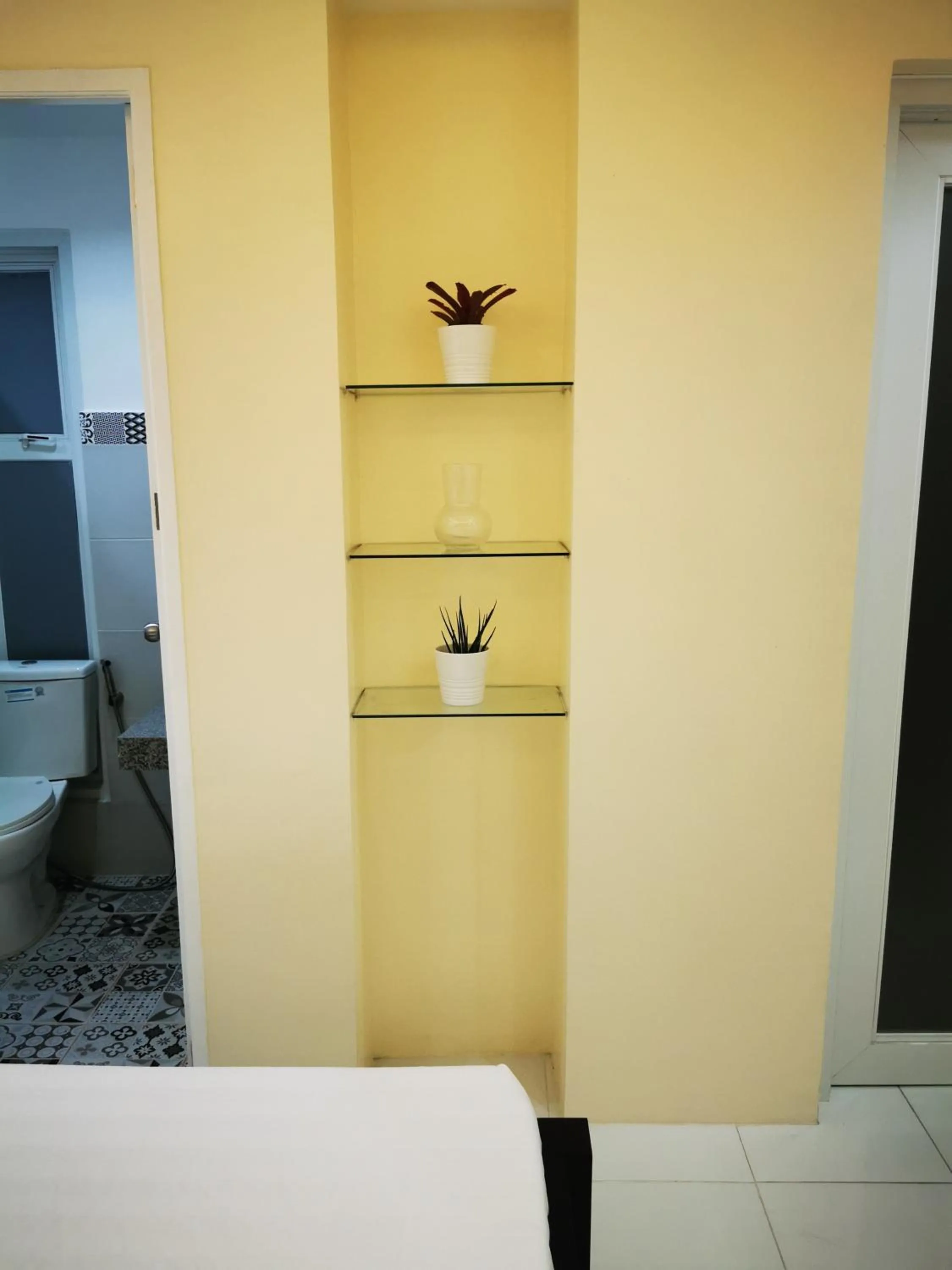 Decorative detail, Bed in Nine Balconies Island Stay