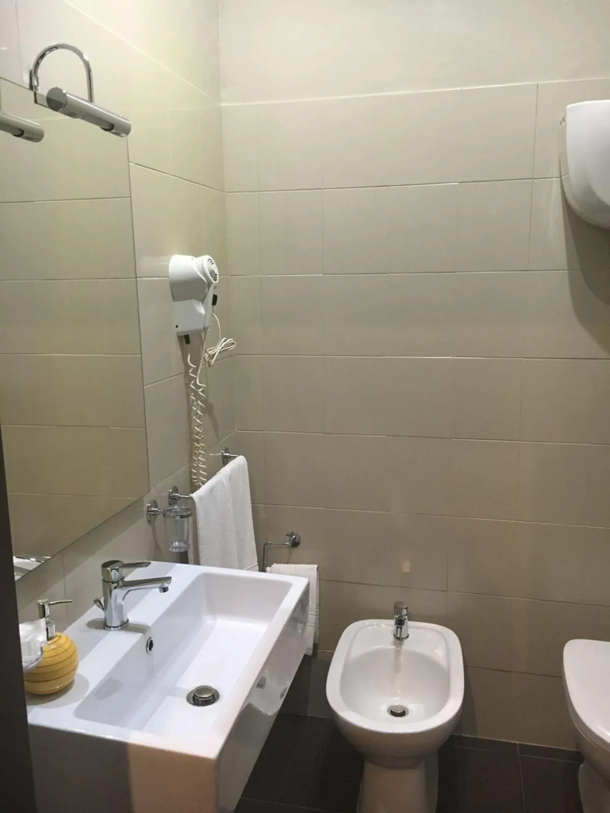 Bathroom in Hotel Ristorante Borgo Antico