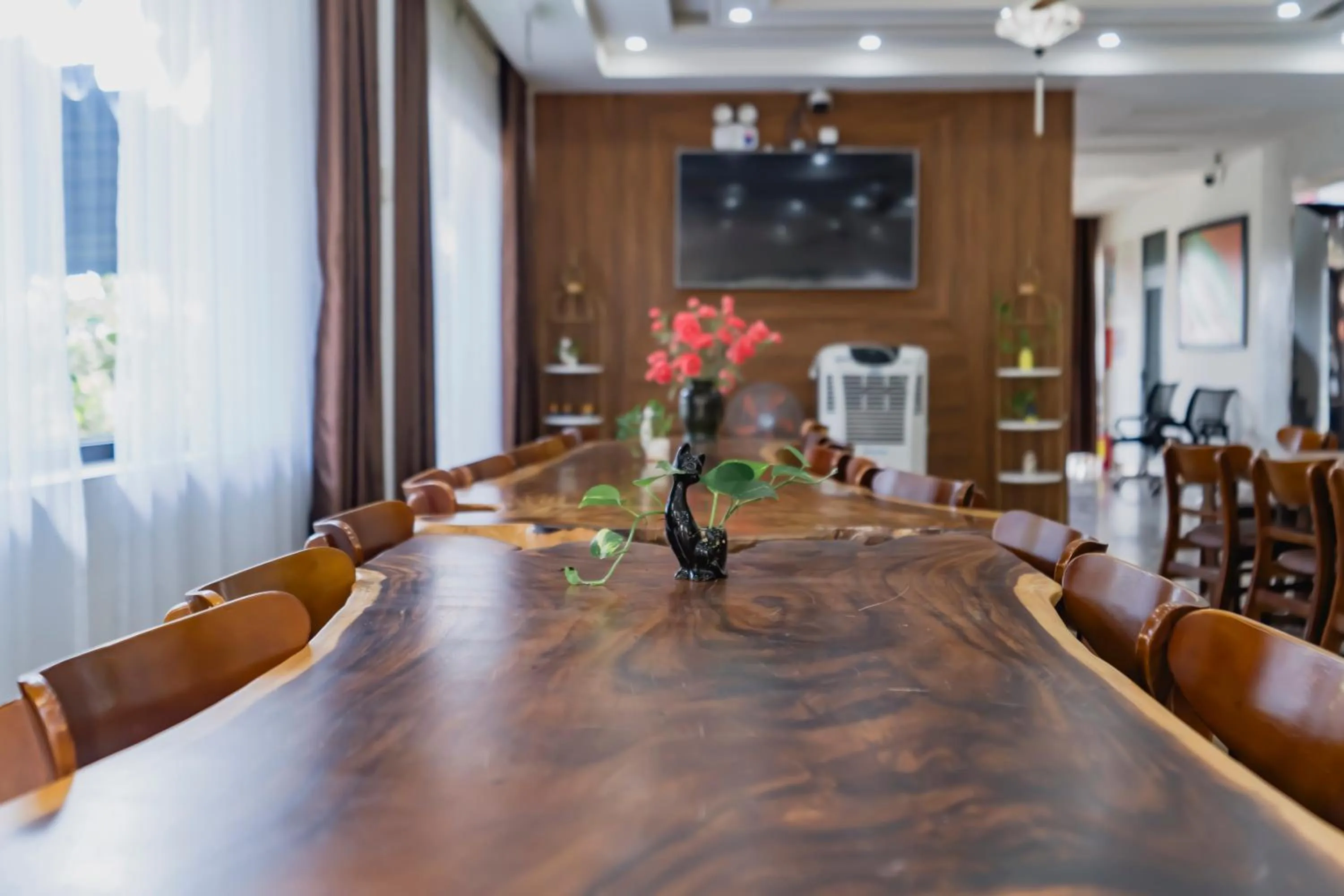 TV and multimedia in 1 Stop ViVi An Bang Beach Hoi An Hotel