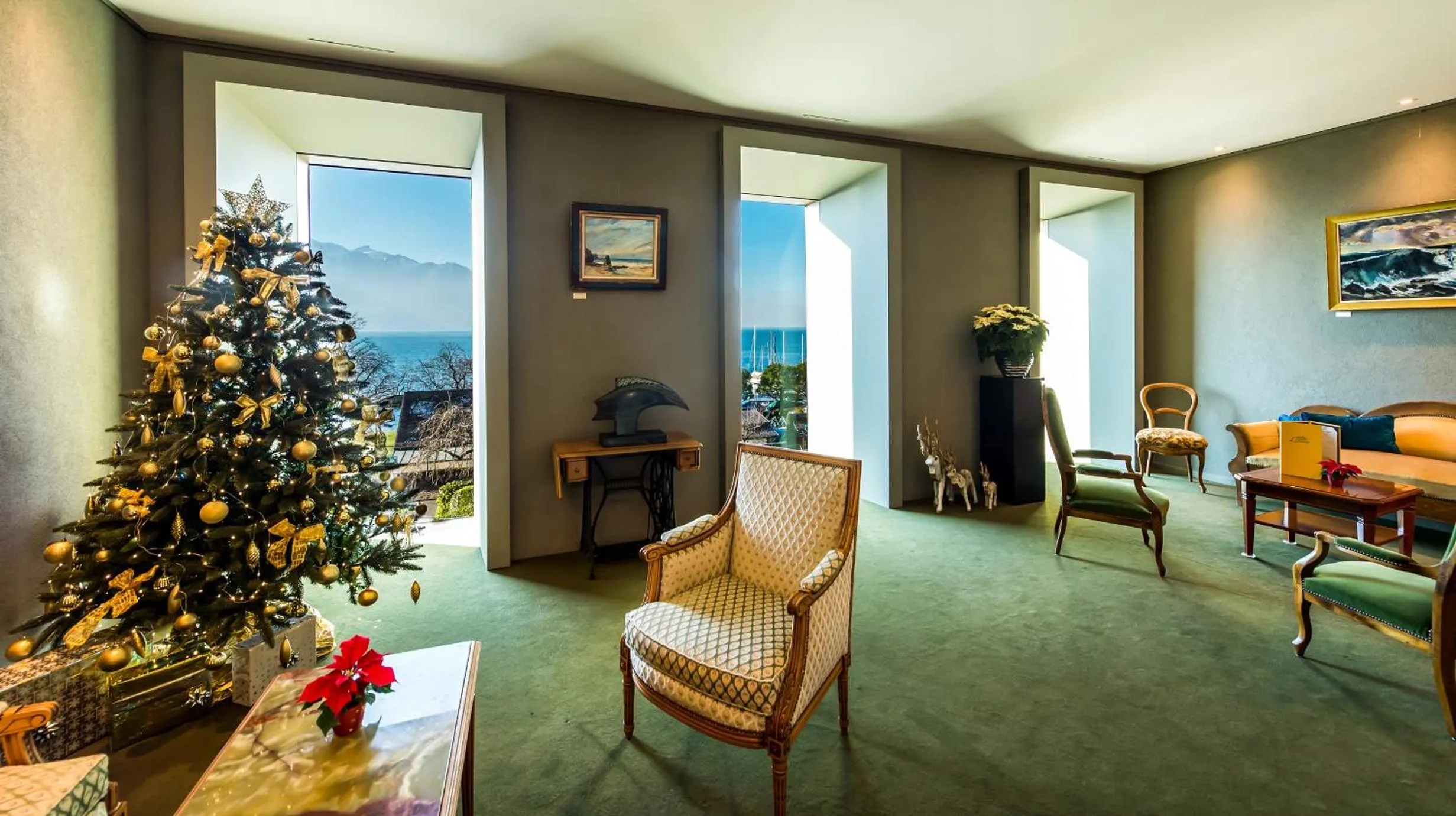 Lobby or reception in Hôtel Bon Rivage