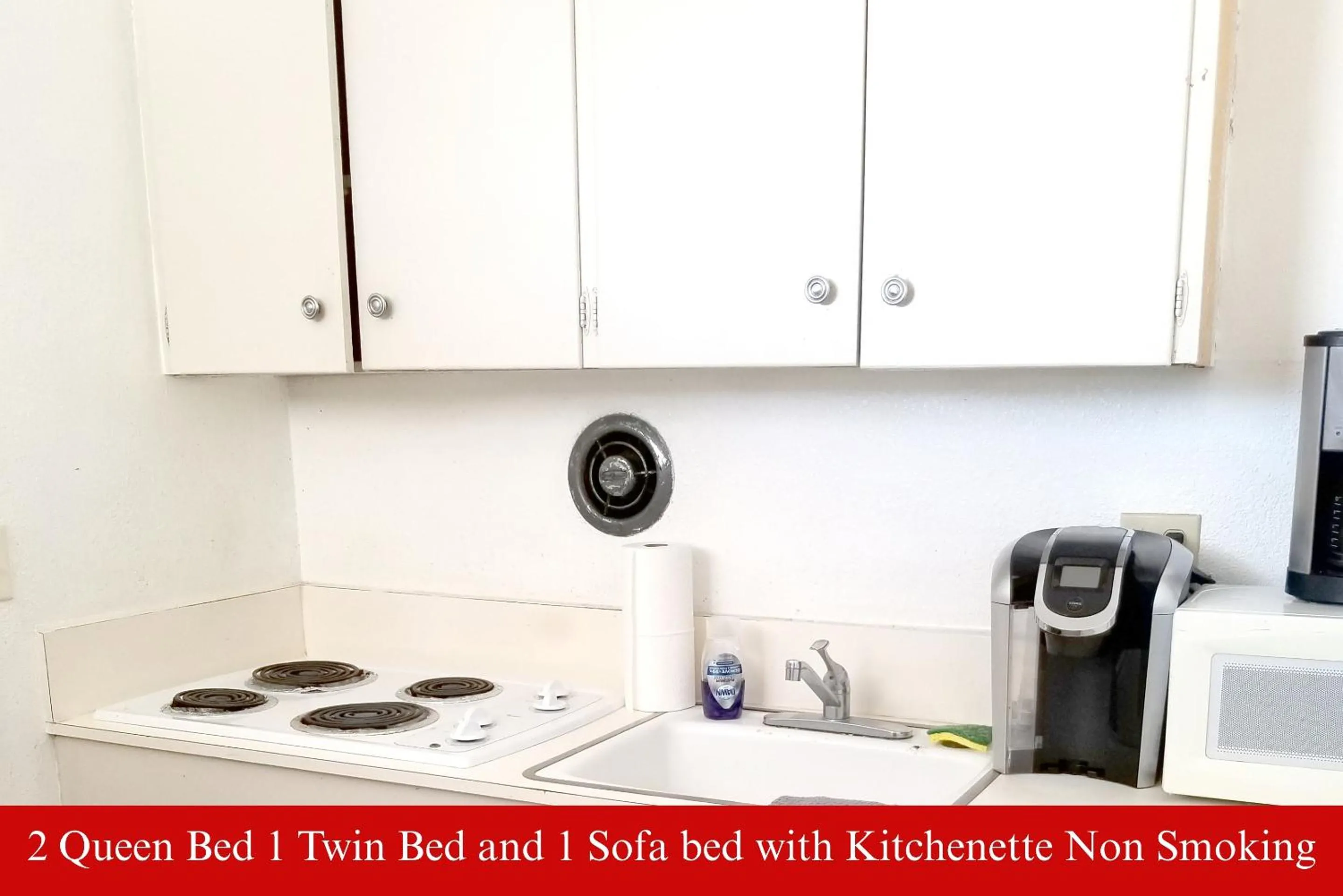 Kitchen or kitchenette in Coratel Inn & Suites by Jasper Hutchinson