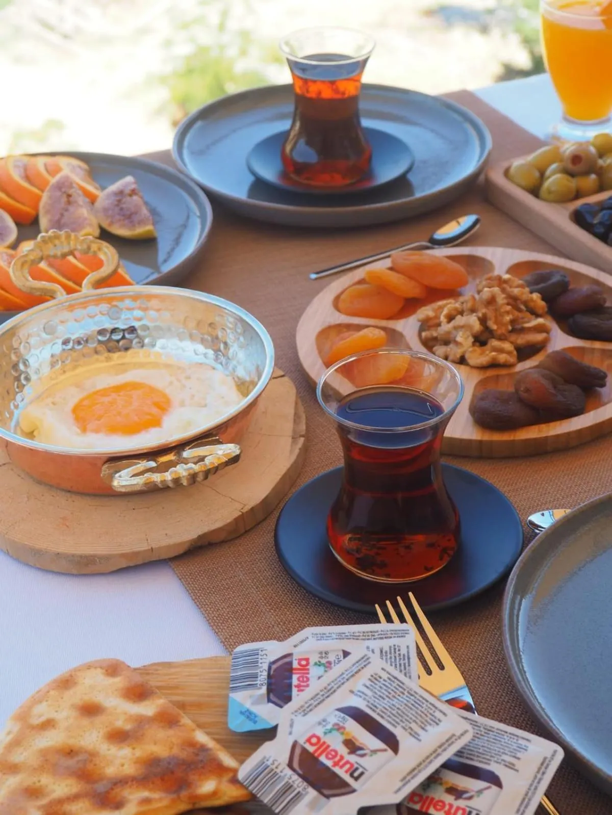 Breakfast in Kapalos Cave Hotel