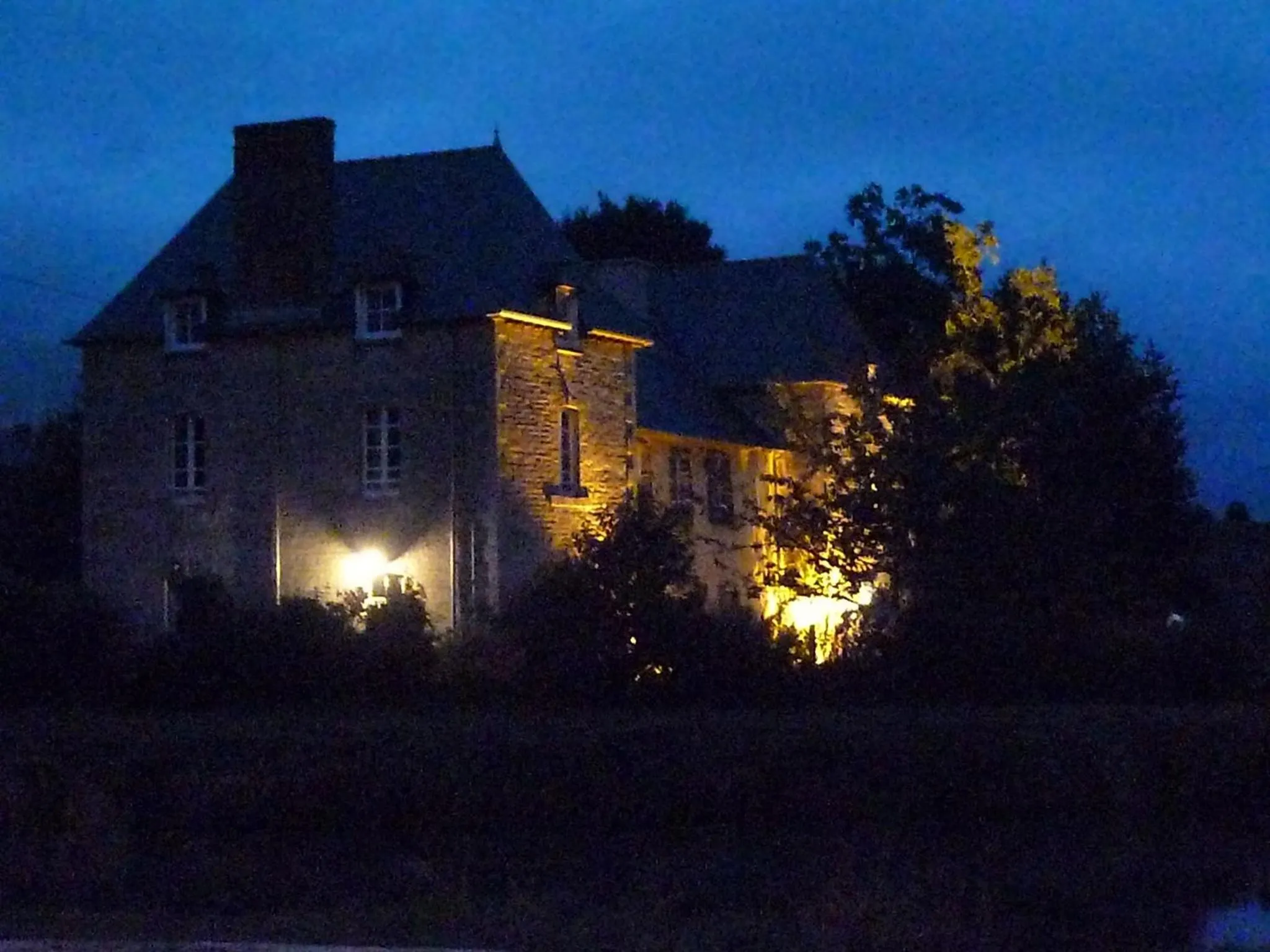 Facade/entrance in B&B L'Atelier du Presbytère