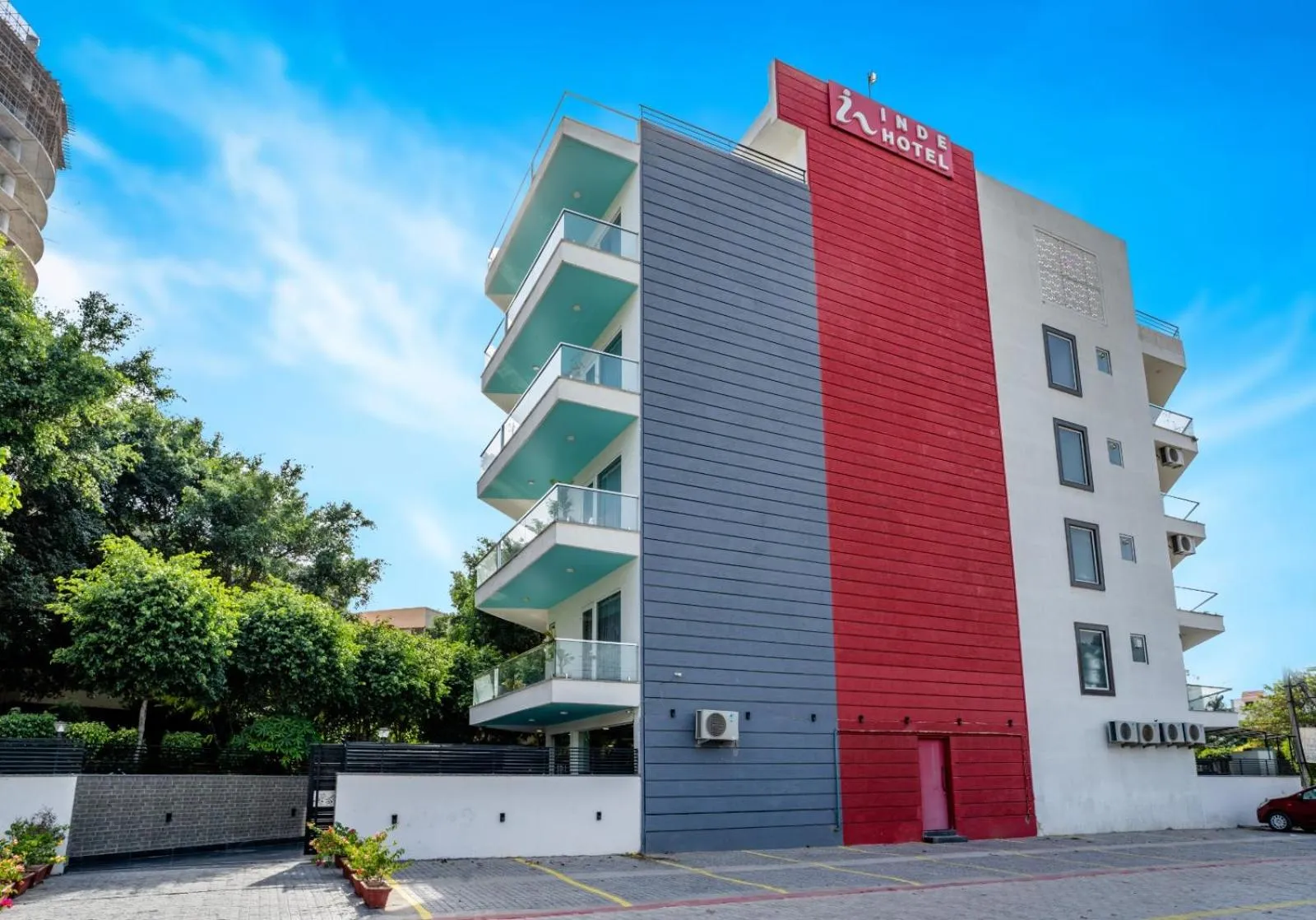 Facade/entrance in Inde Hotel Golf Course Extension, Gurgaon