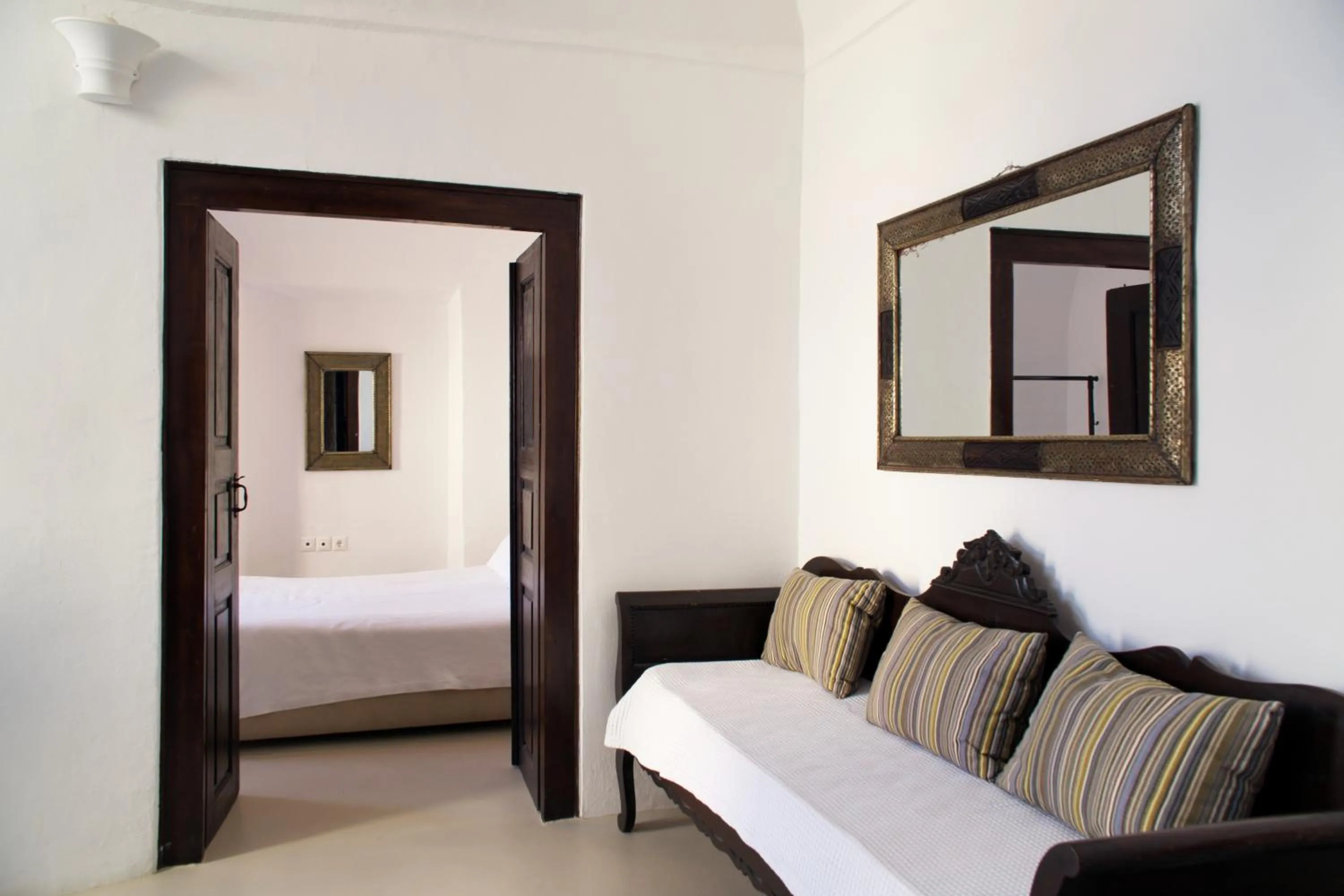 Bedroom, Bed in Santorini Heritage Villas