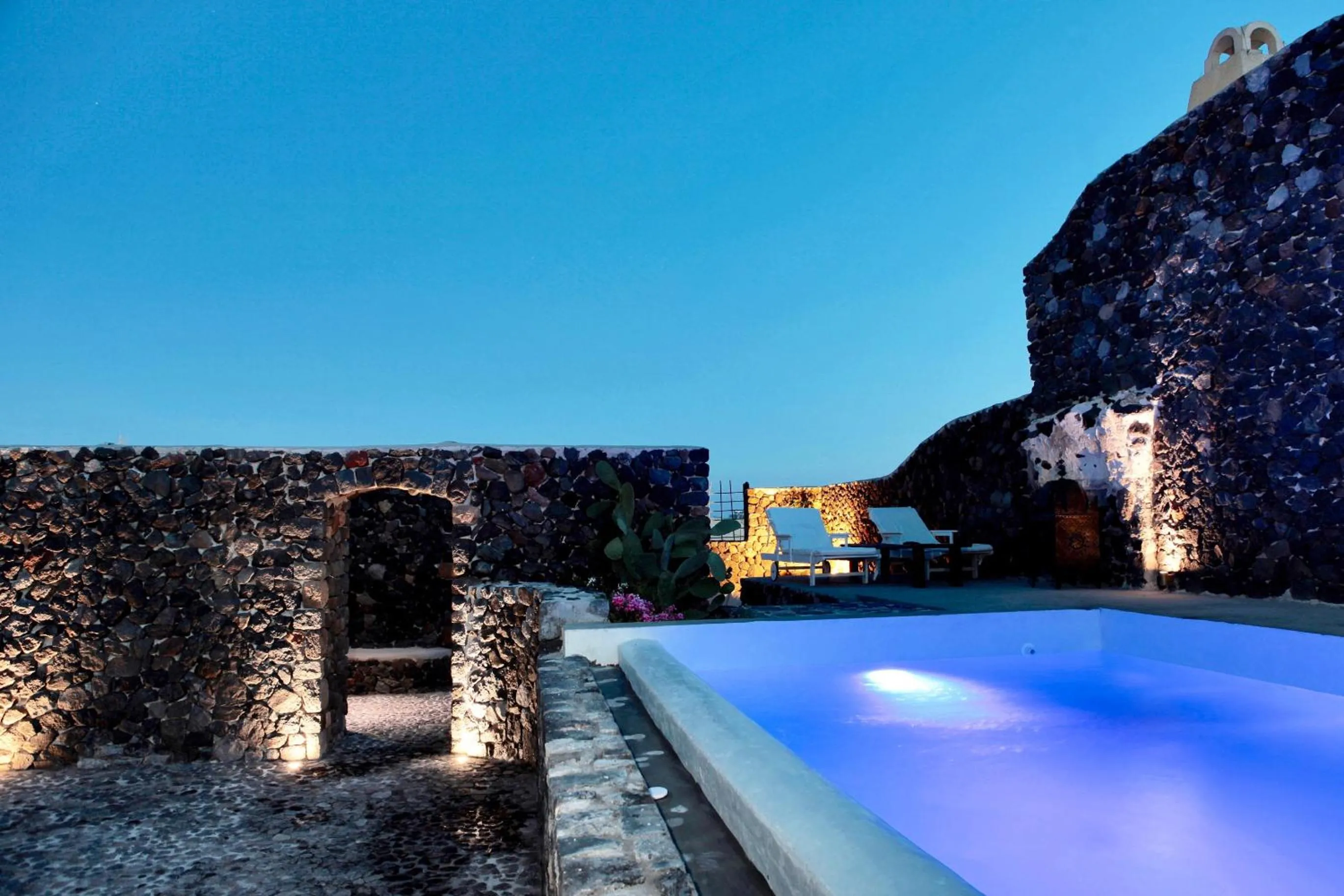 Swimming pool in Santorini Heritage Villas