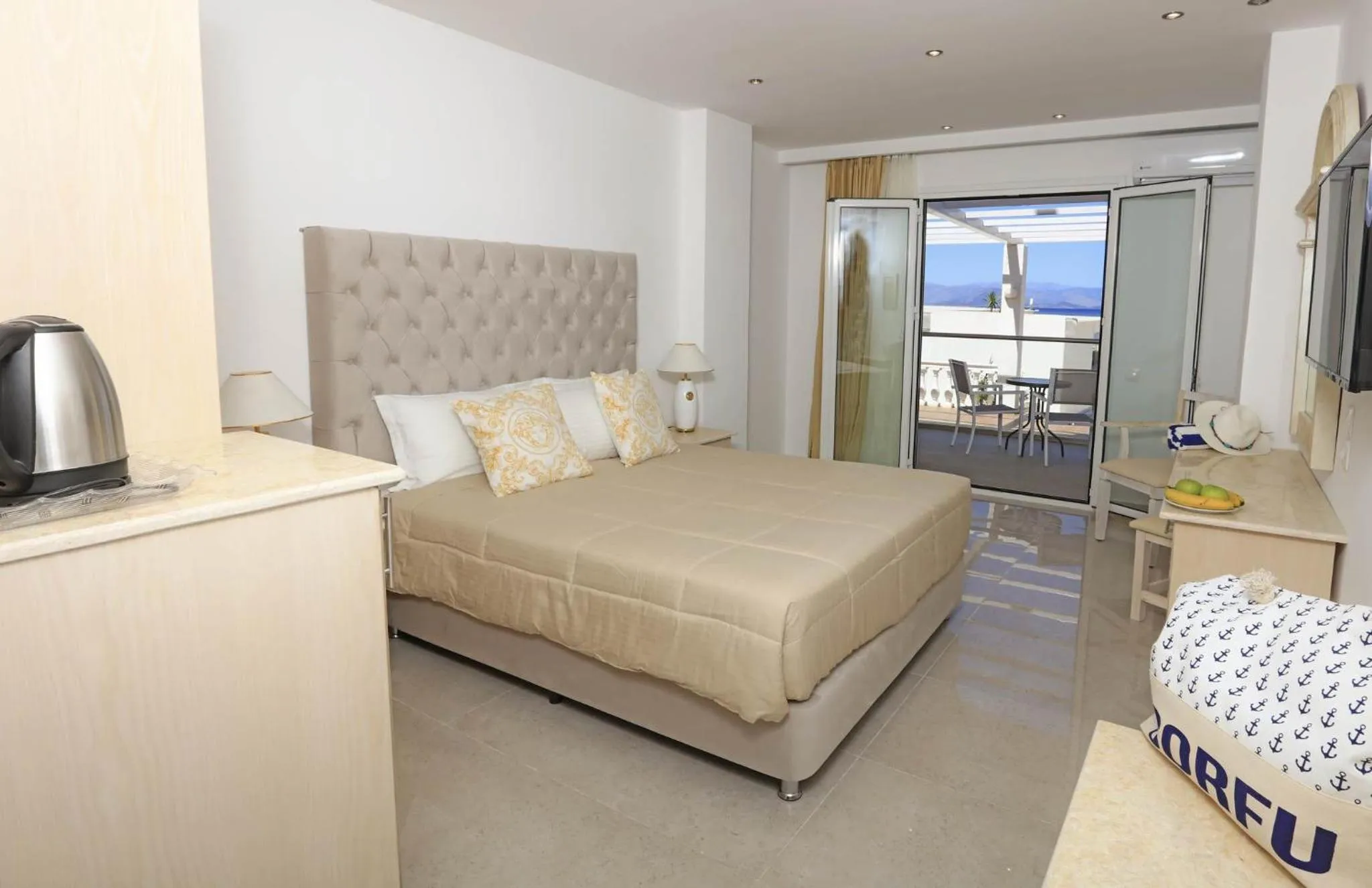 Bed in Cavomarina Beach- Adults Only