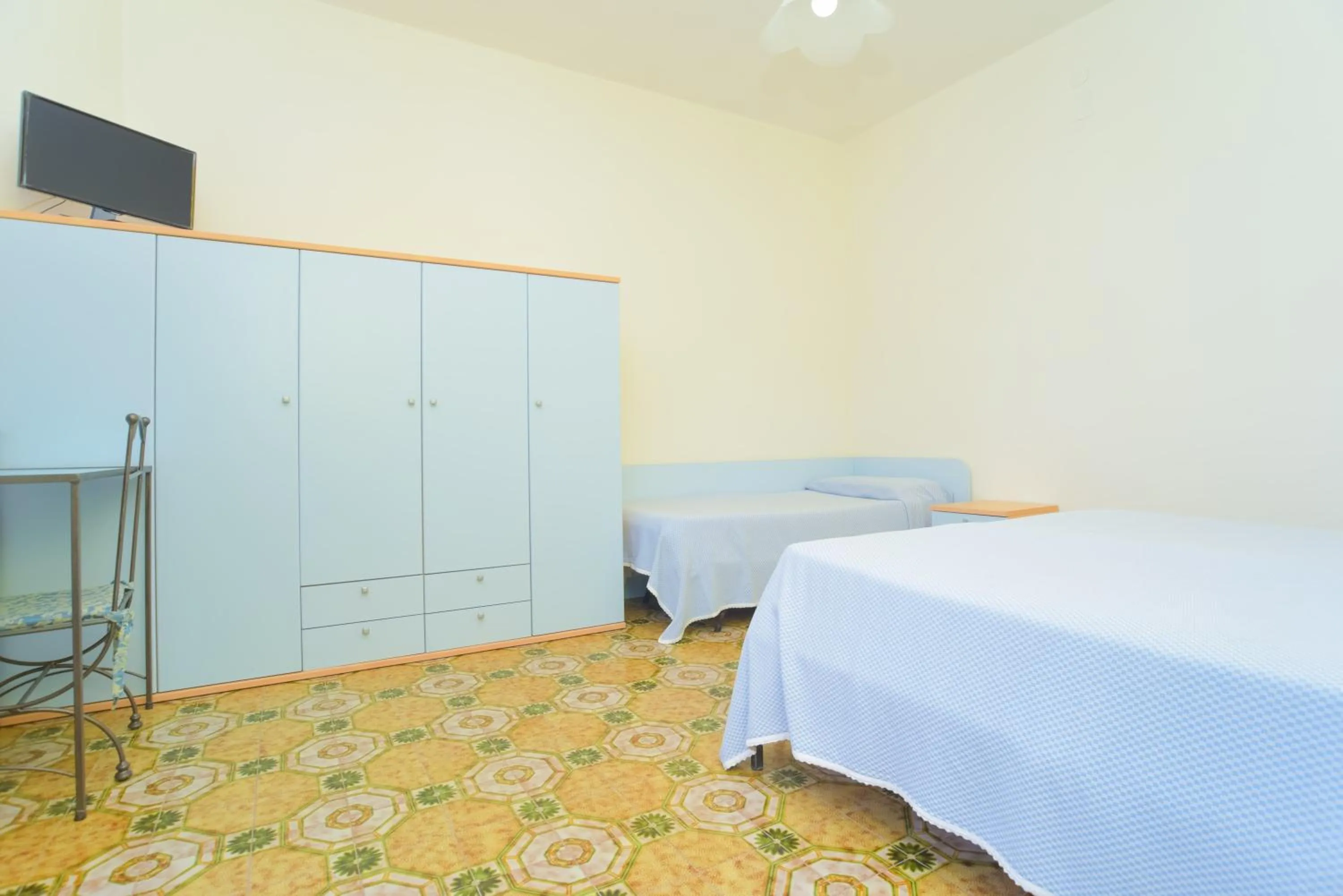 Photo of the whole room, Bed in Hotel Celeste