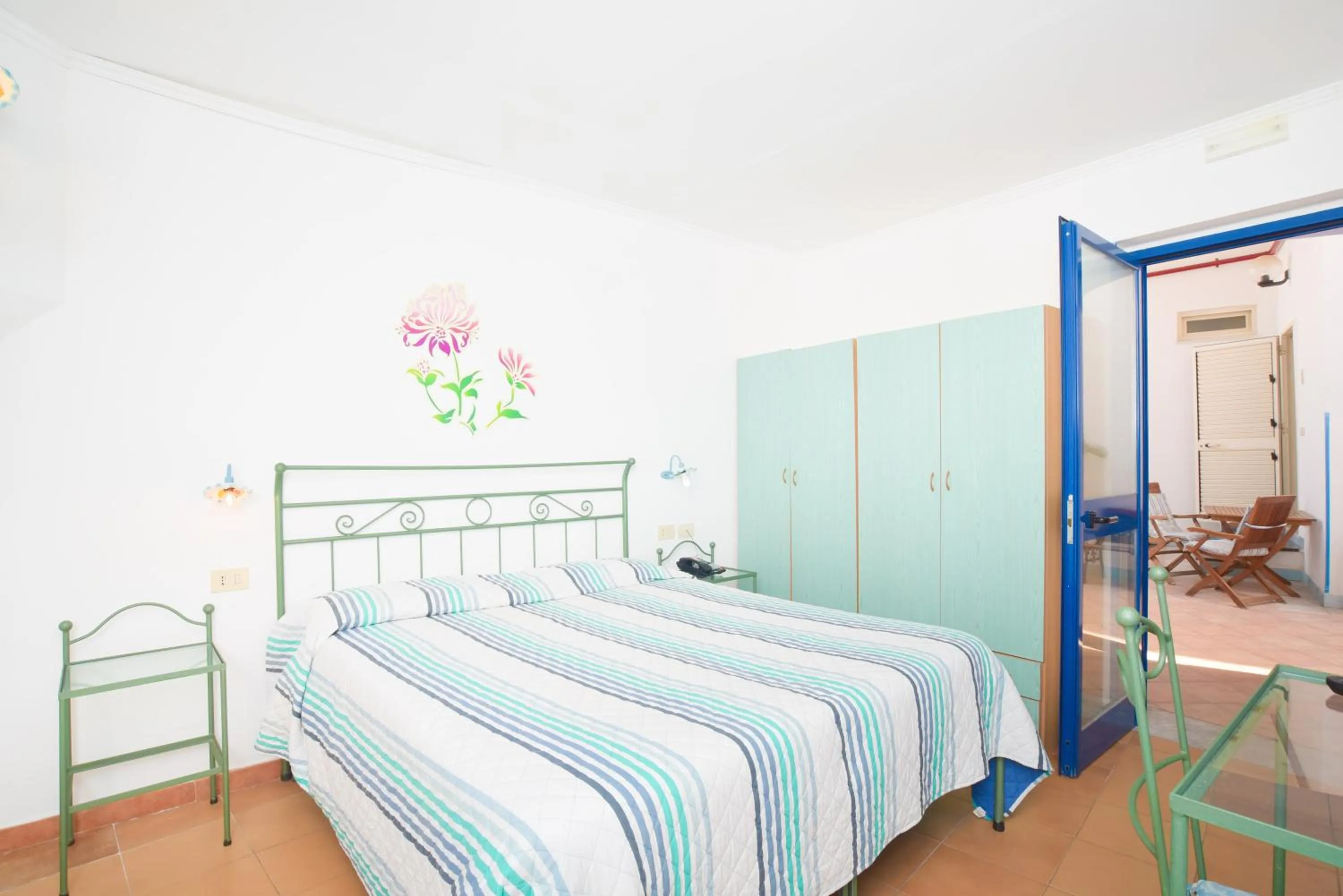 Photo of the whole room, Bed in Hotel Celeste