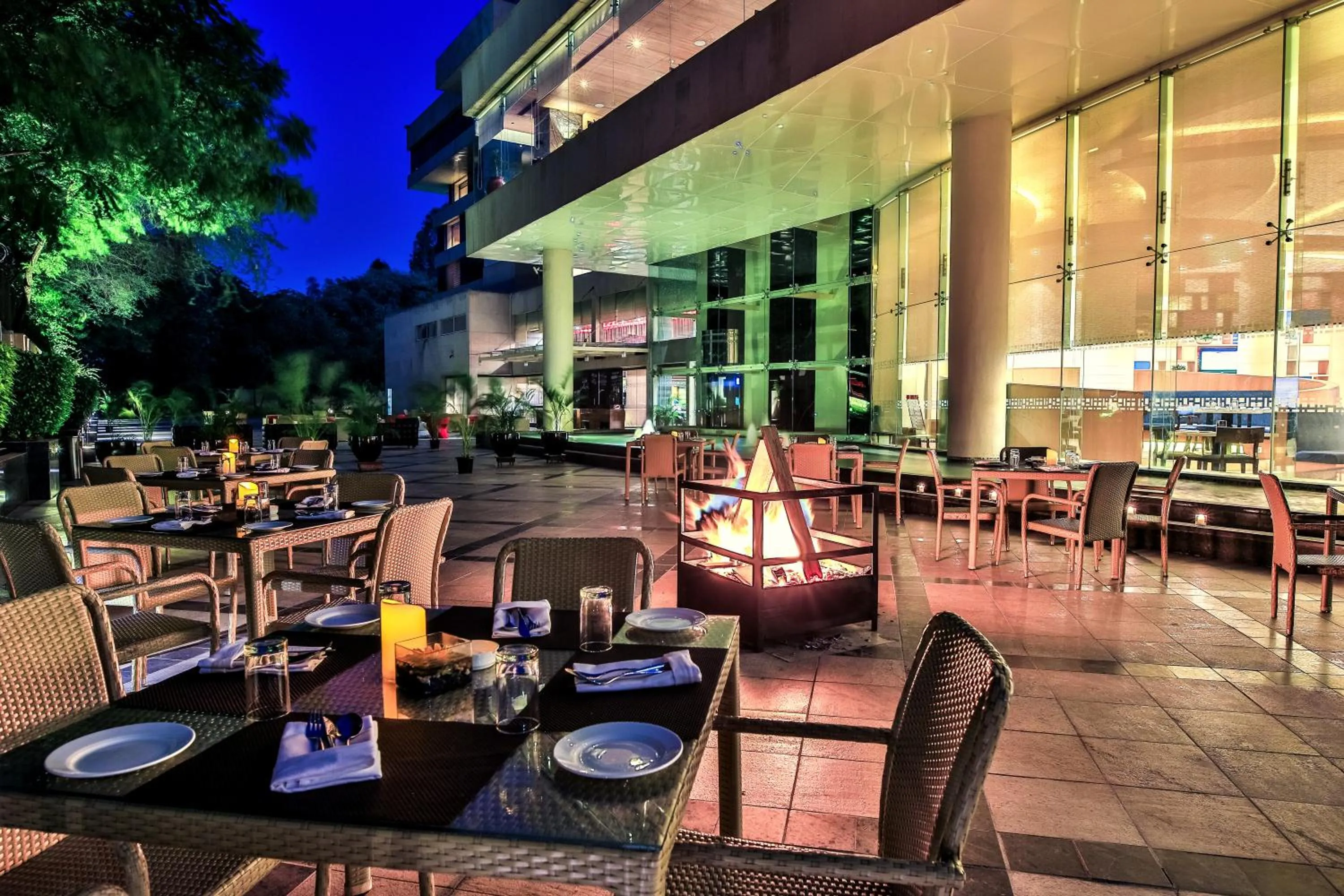 Restaurant/places to eat in The Lalit Chandigarh