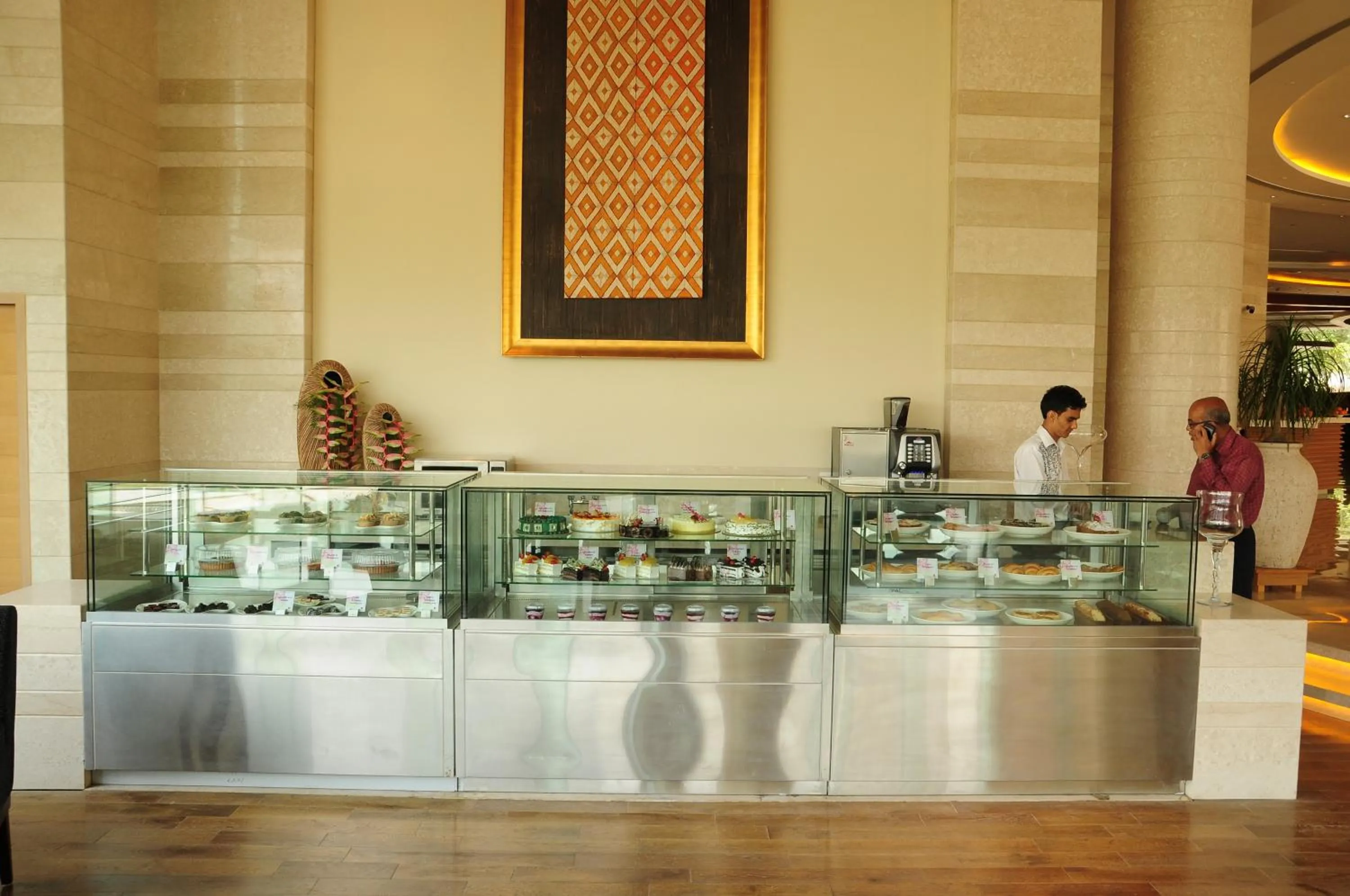 Restaurant/places to eat in The Lalit Chandigarh