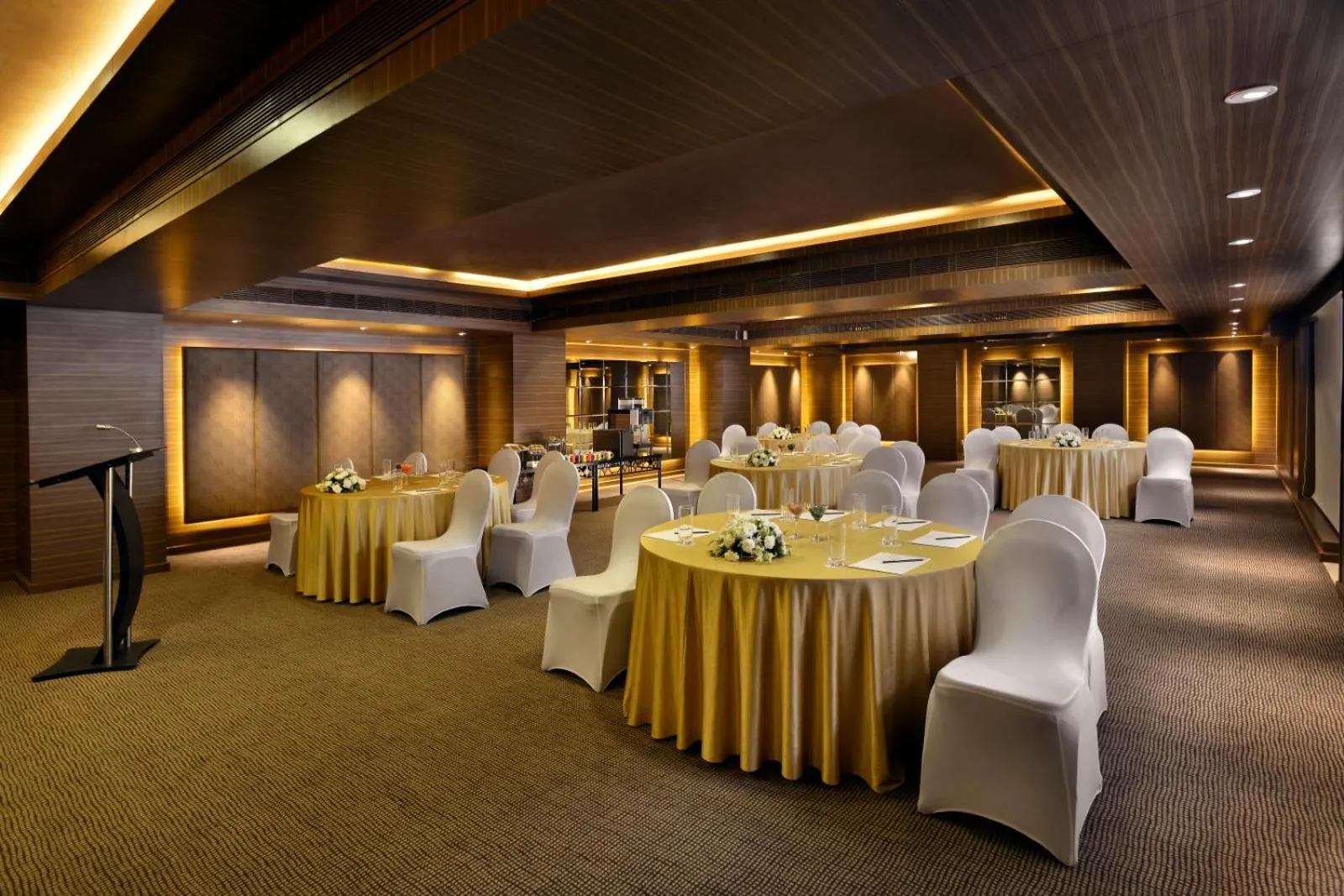 Banquet/Function facilities in The Lalit Chandigarh