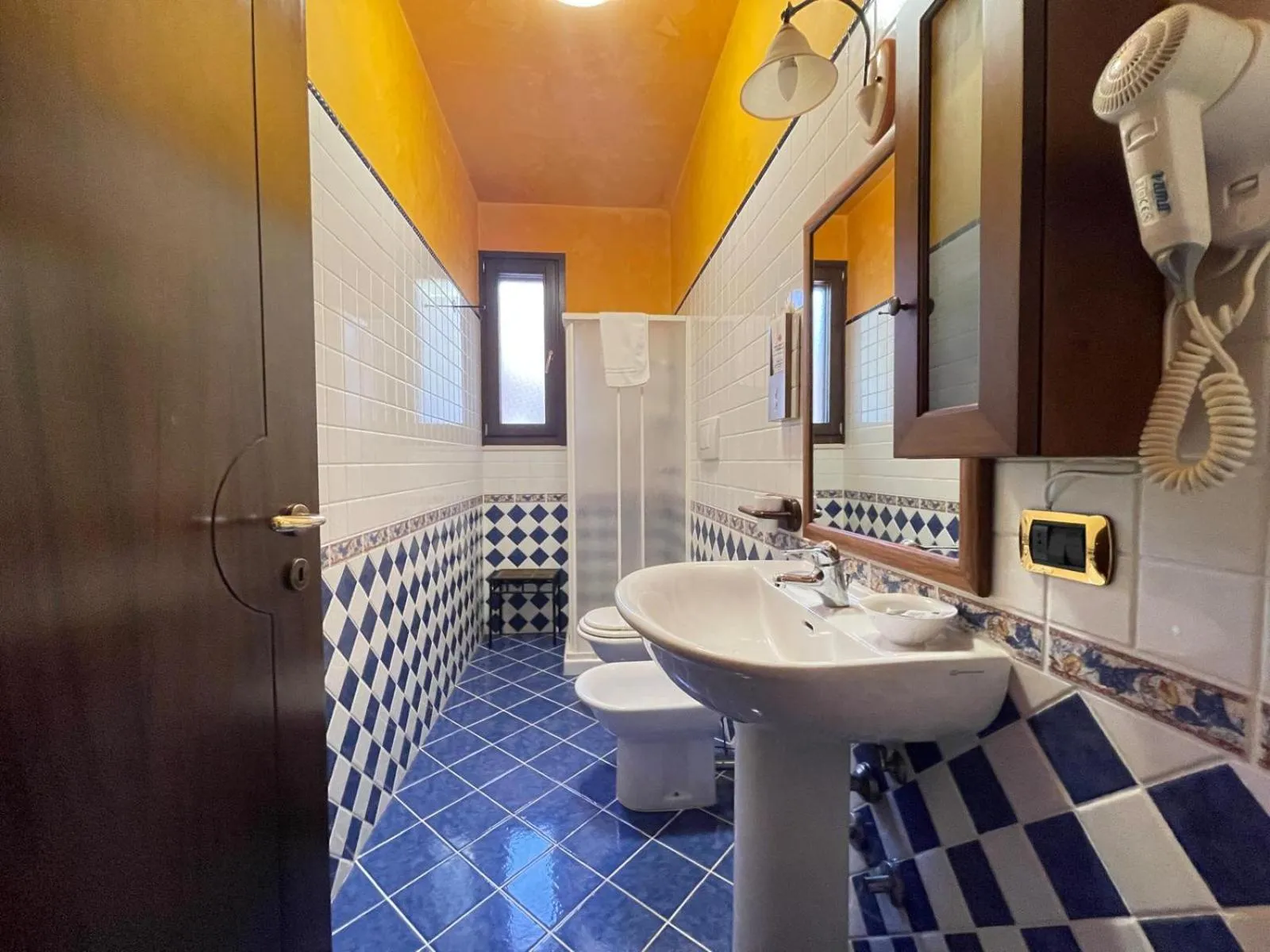 Bathroom in Hotel Villa Elisabetta