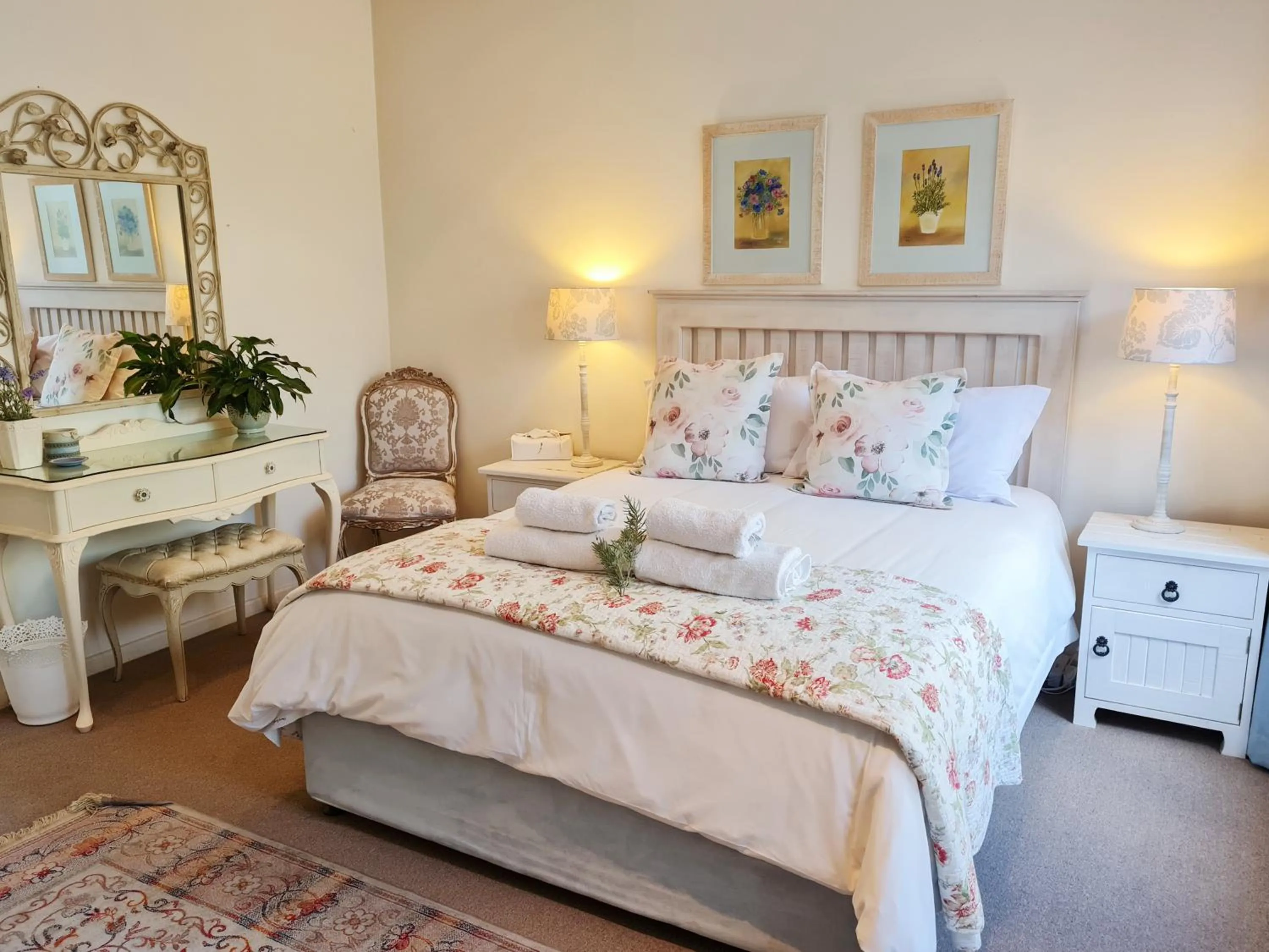 Bed in Cherry Berry Guest House