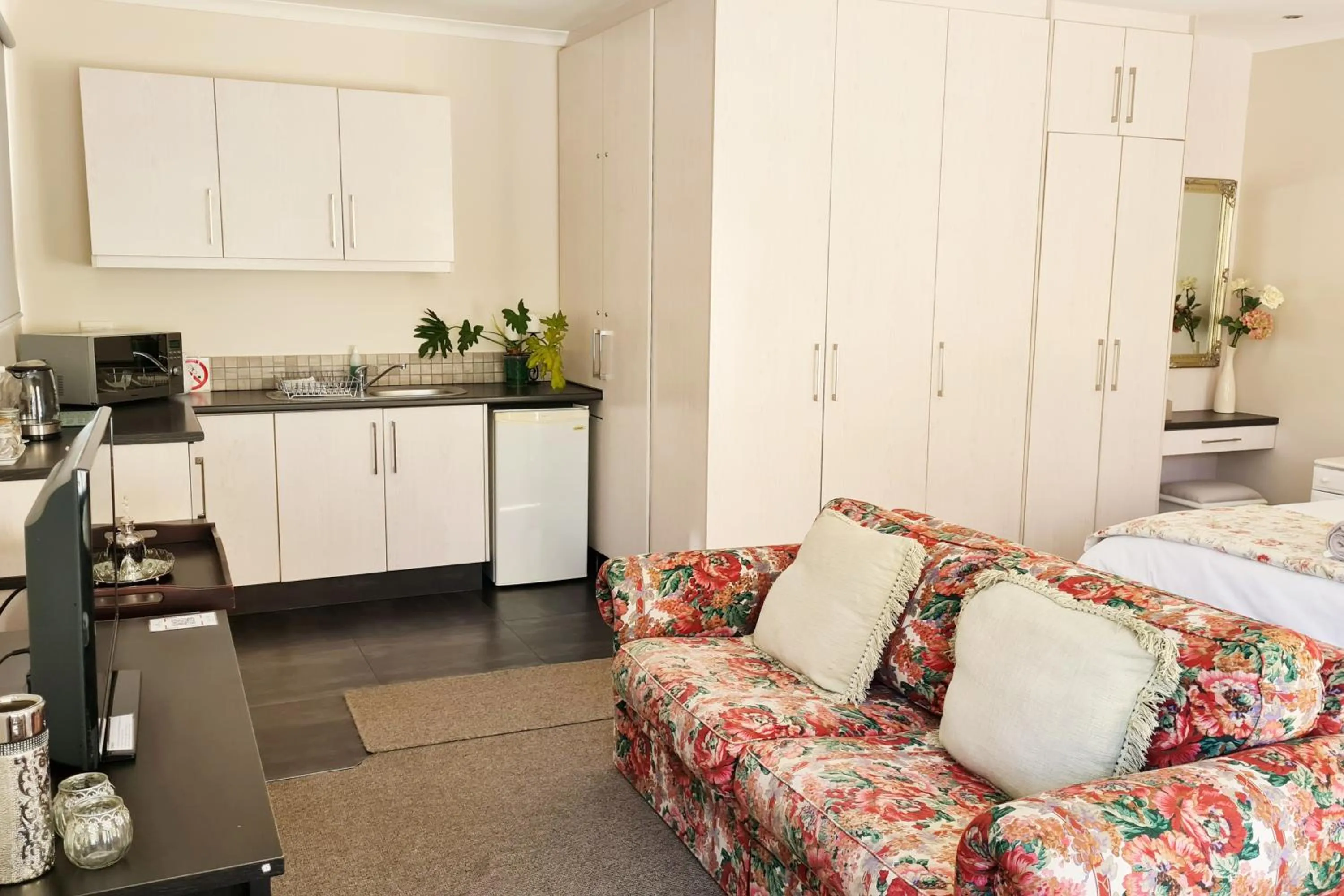 Bedroom in Cherry Berry Guest House