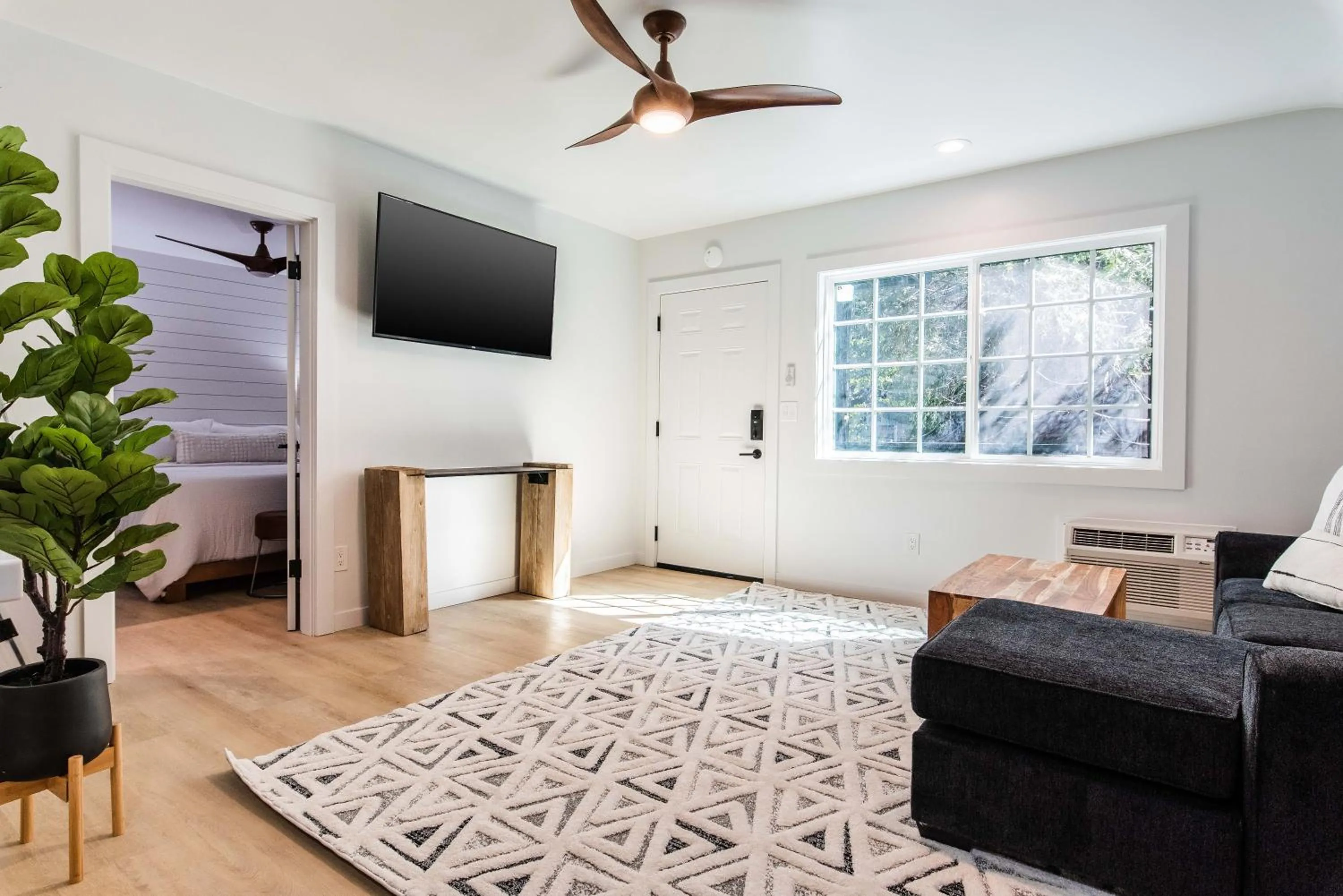 Living room in The Kingsley Hotel