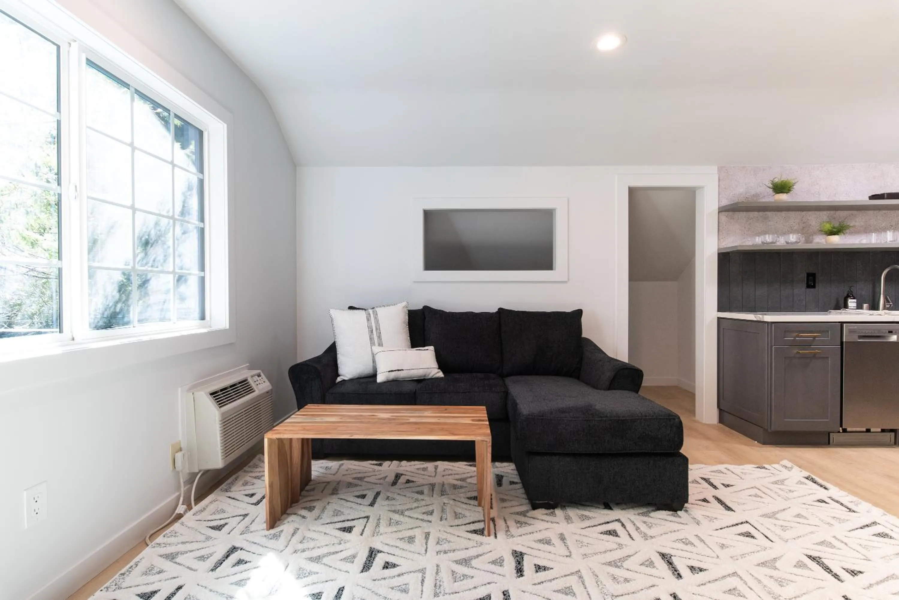 Living room in The Kingsley Hotel