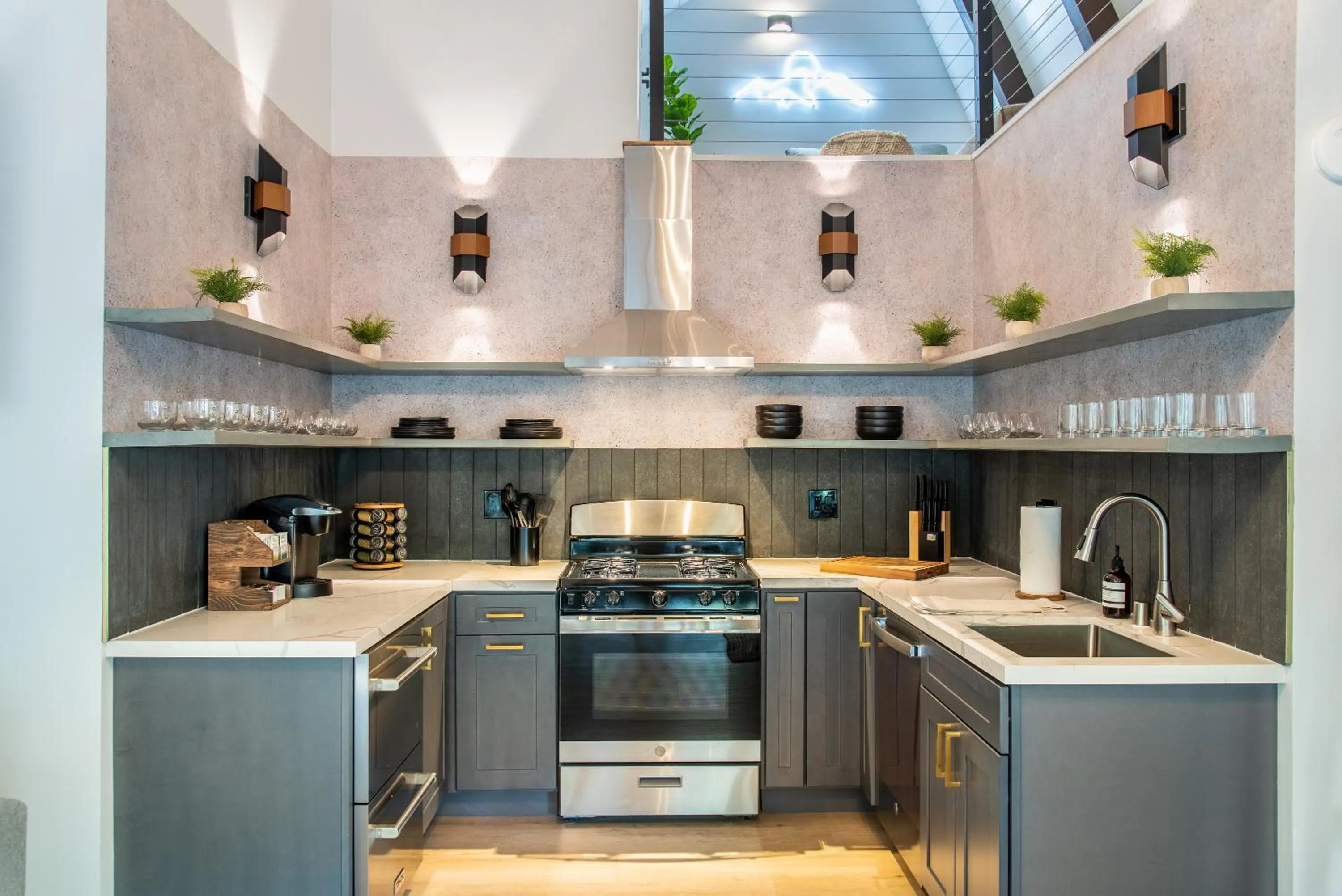 Communal kitchen in The Kingsley Hotel