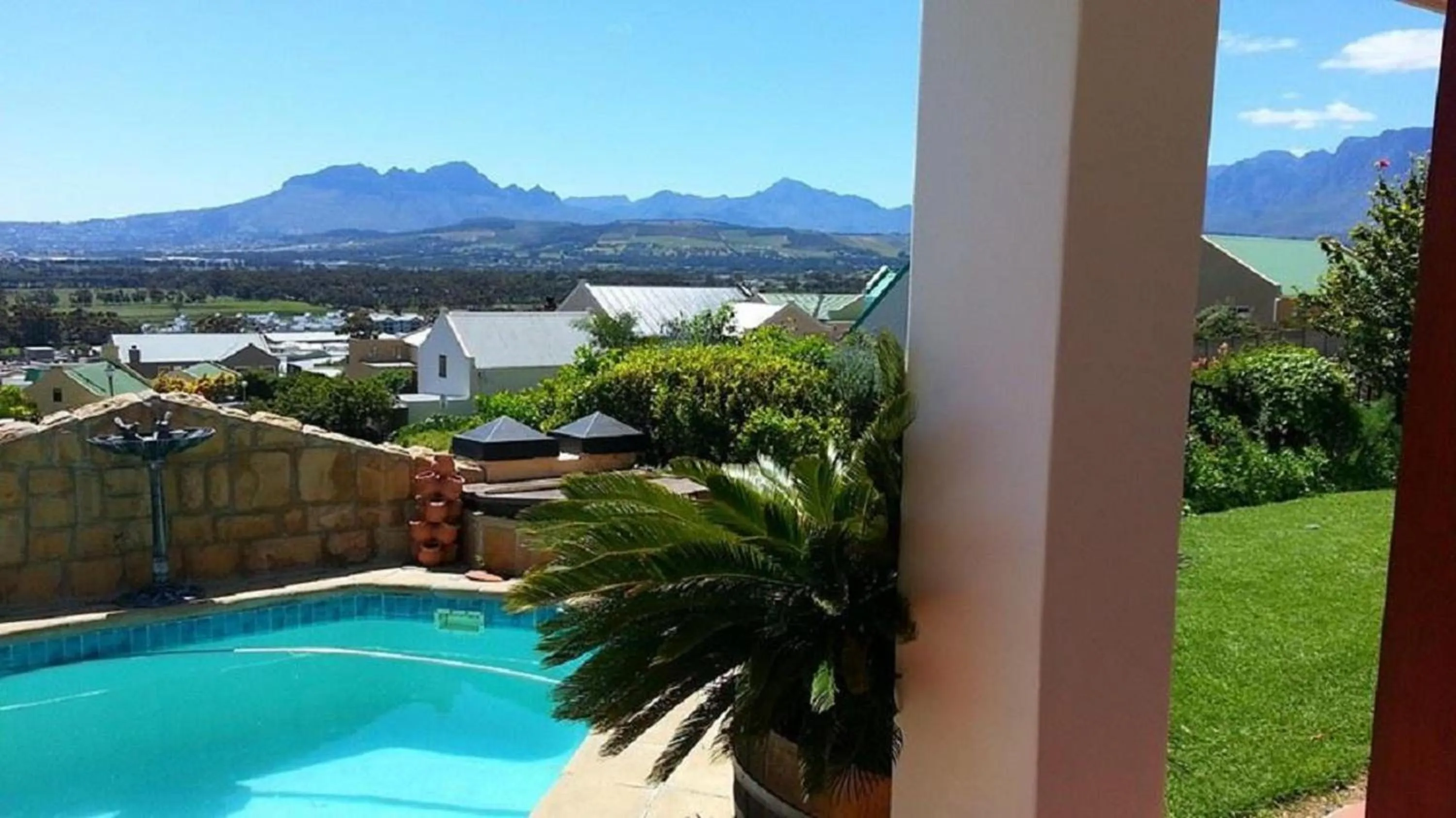 Swimming pool in Helderberg Guesthouse