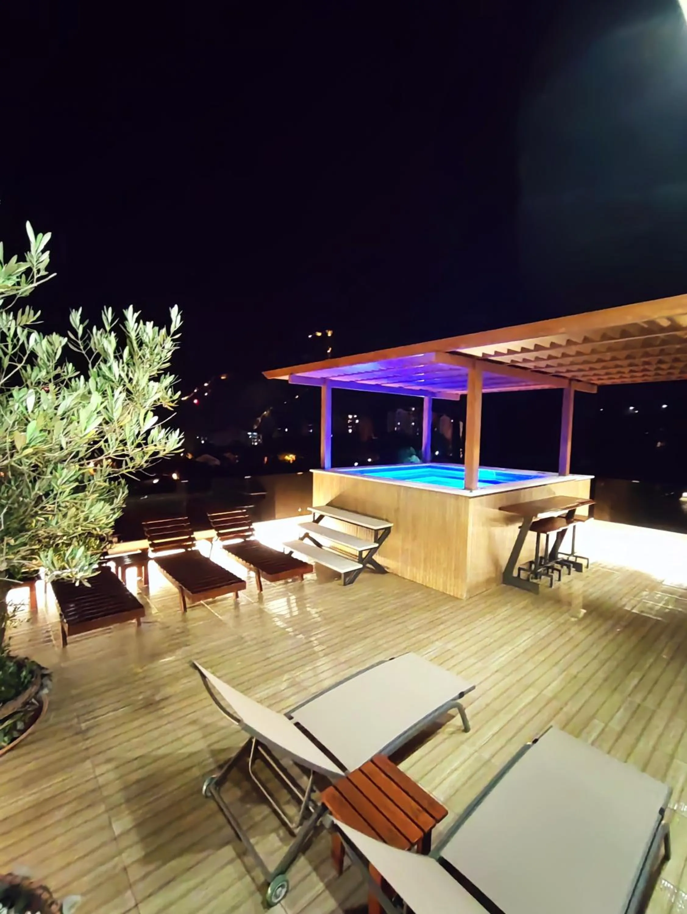 Hot Tub in Villa Vista Real