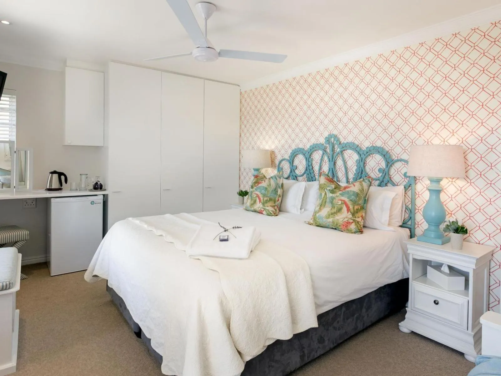 Bed in Ocean Watch Guest House