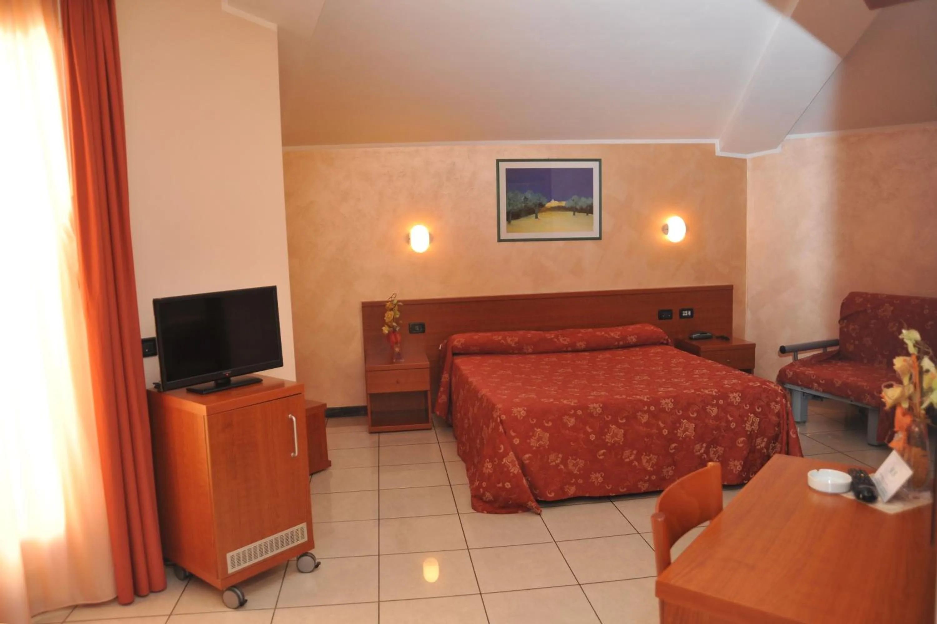 Day, Bed in Hotel Stazione