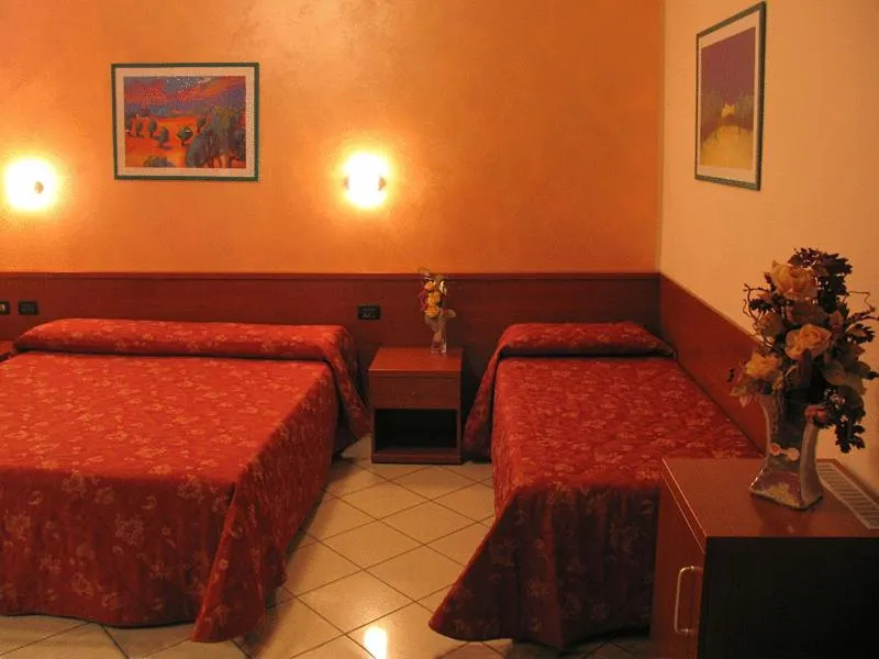 Bed in Hotel Stazione